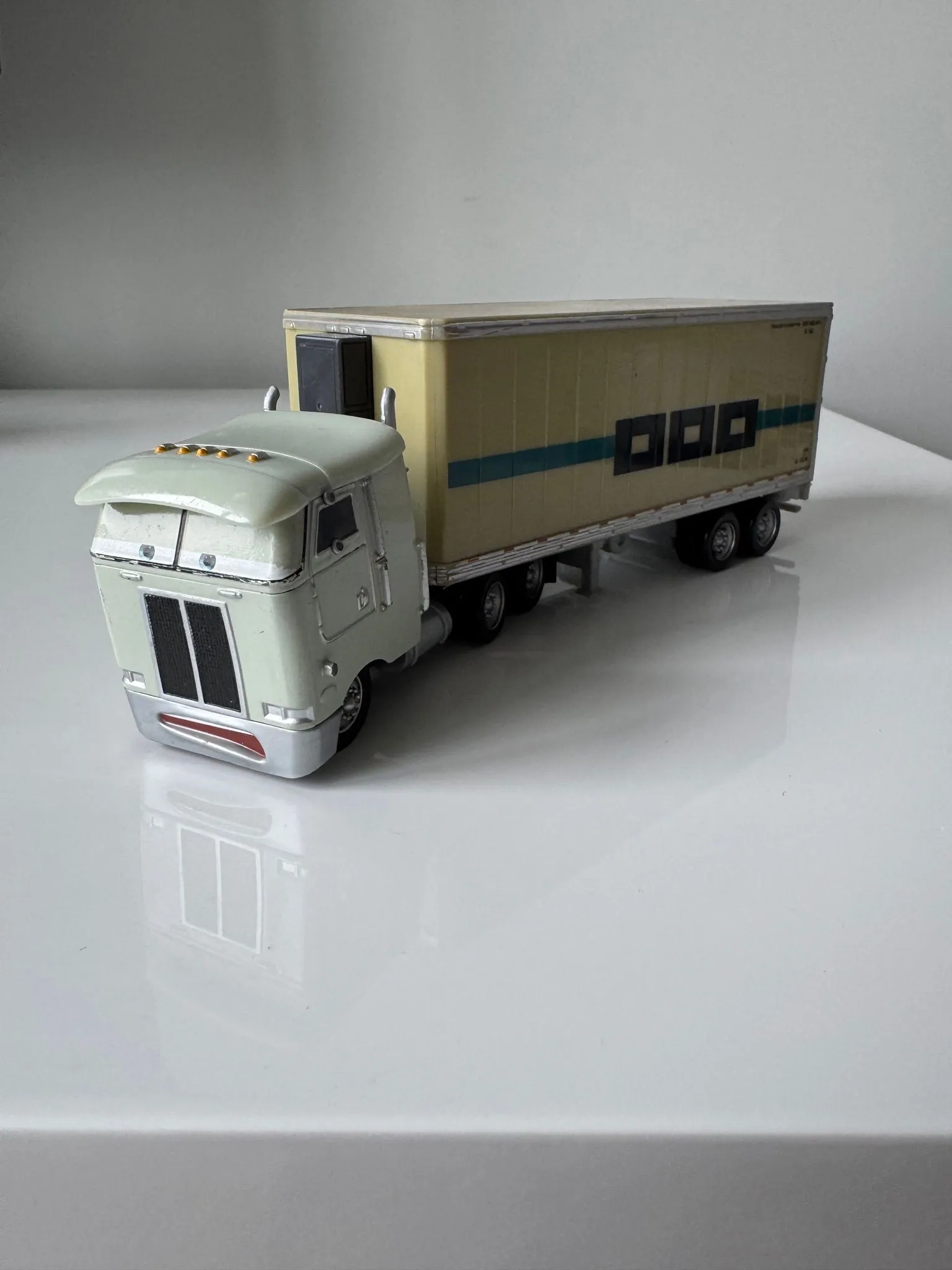 e7568b11-3555-4577-b92a-56560d4fcb2a