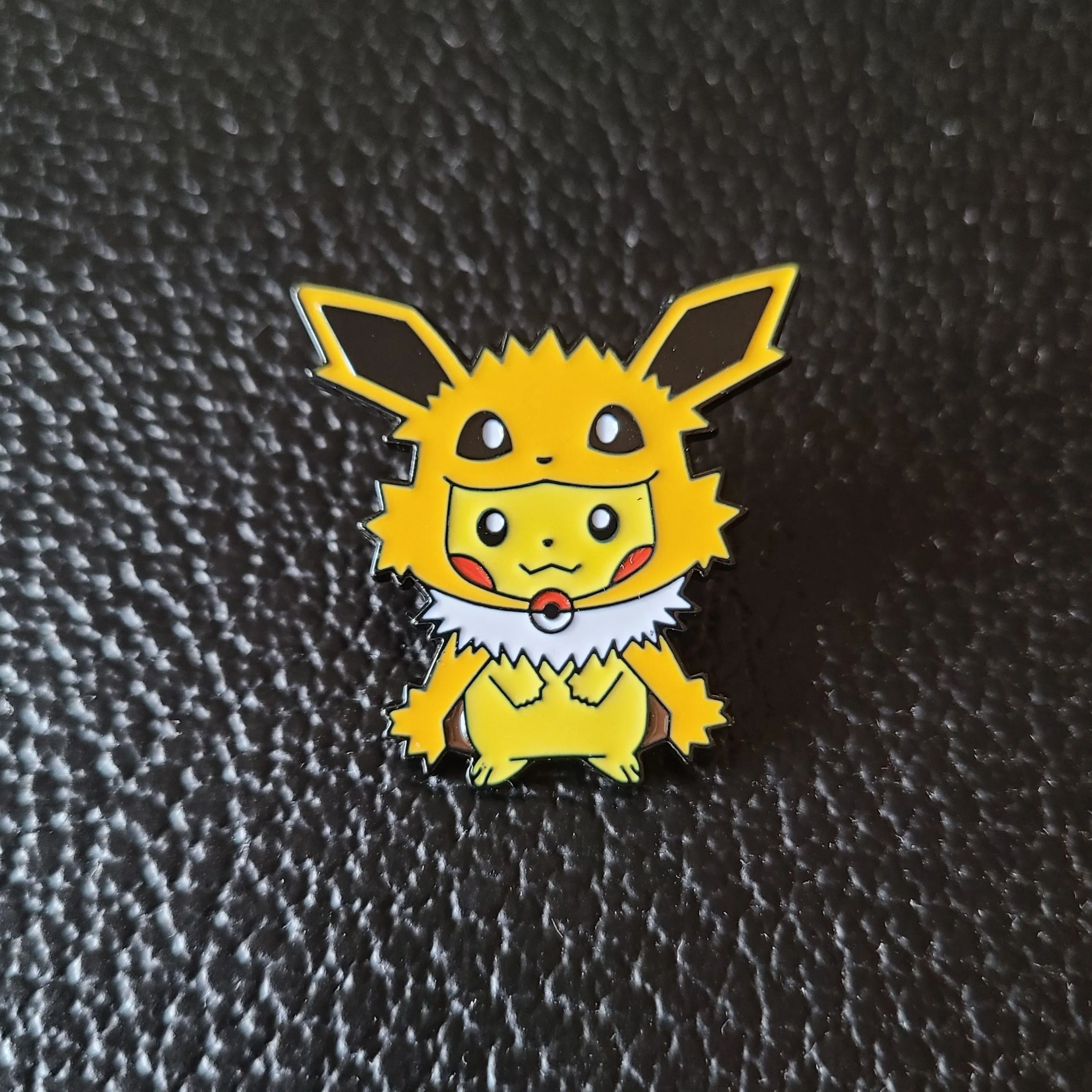 Product image for PIN - Poncho Pika Jolteon
