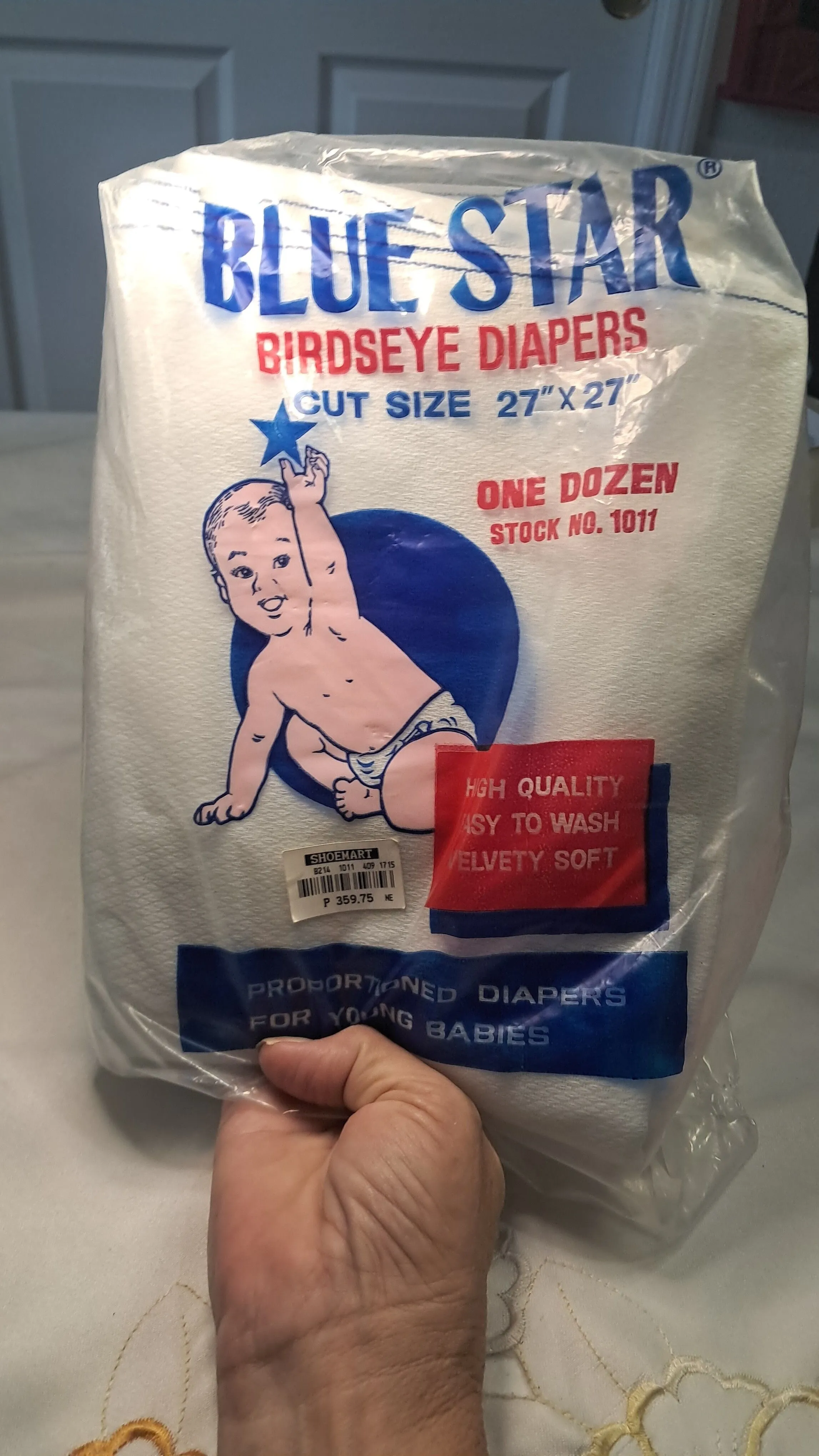 Product image for #17. Blue Star Birdseye Diapers 3 in total