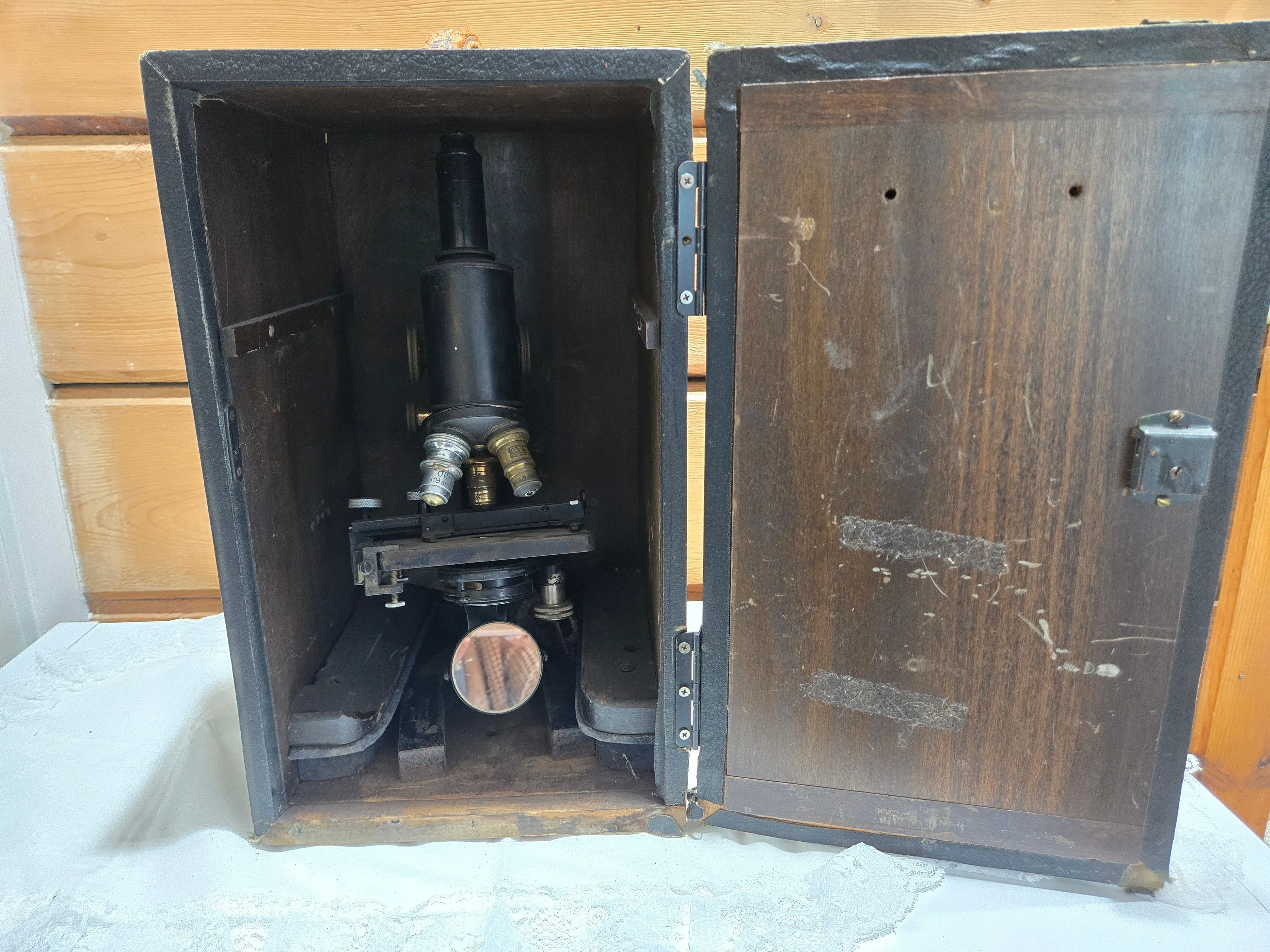 e808eef5-951d-4900-b144-a87f7fdac37d