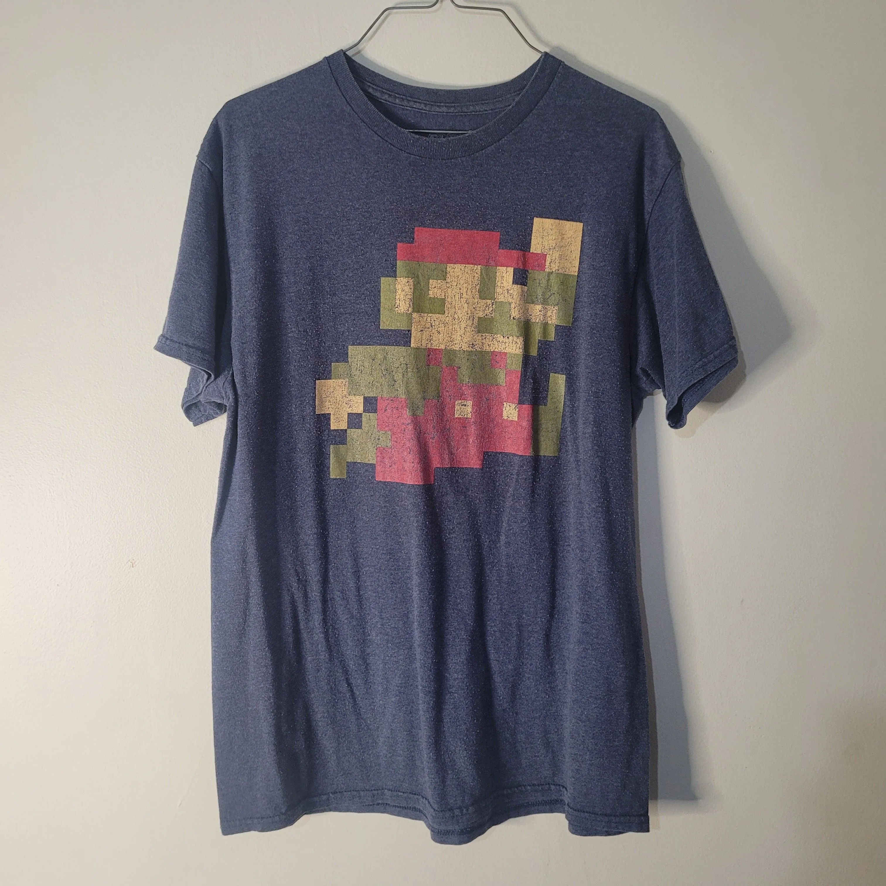 Product image for Nintendo 2014 Super Mario NES Pixels Size Medium Tee T-Shirt