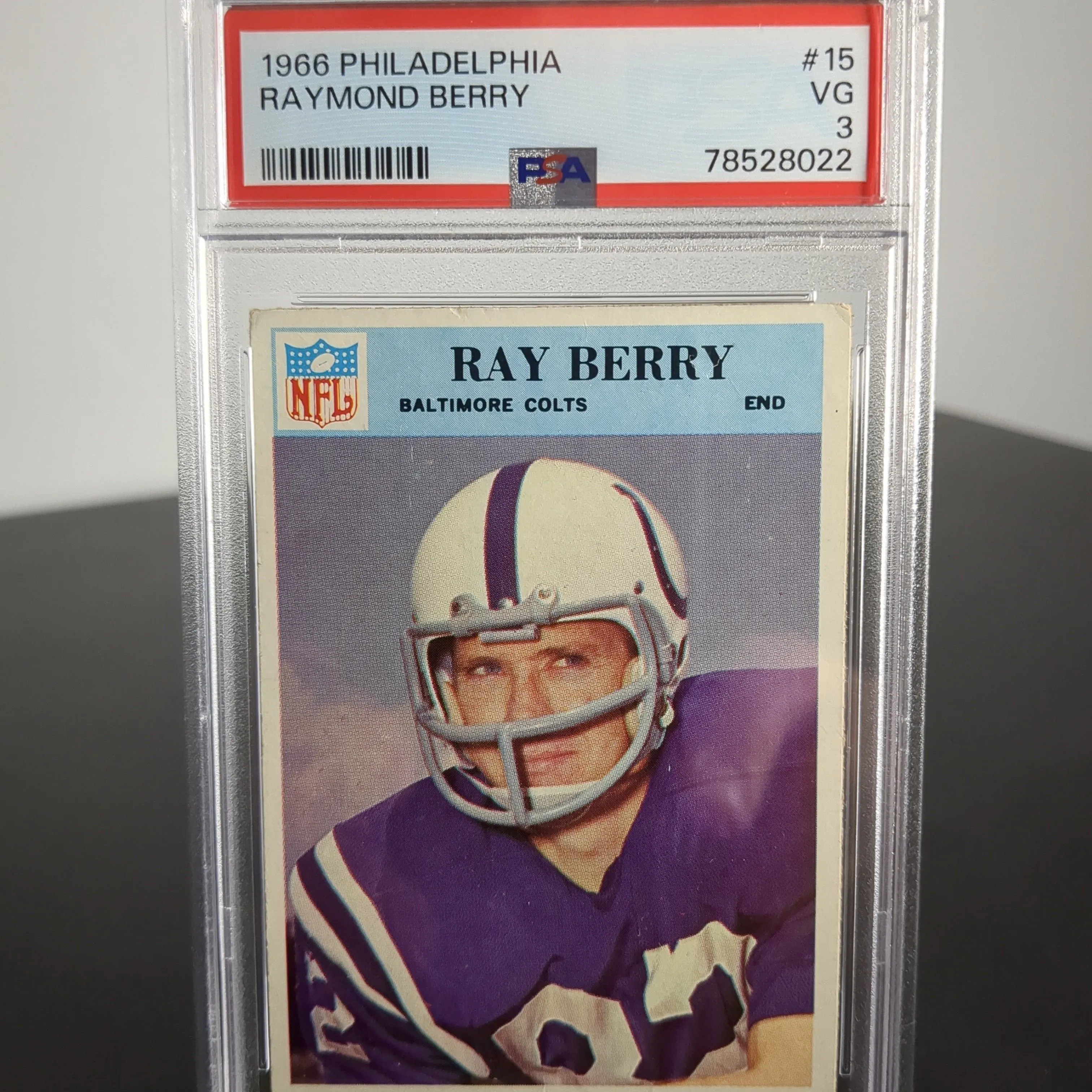 Product image for 1966 Philadelphia Raymond Berry 15  PSA VG 3