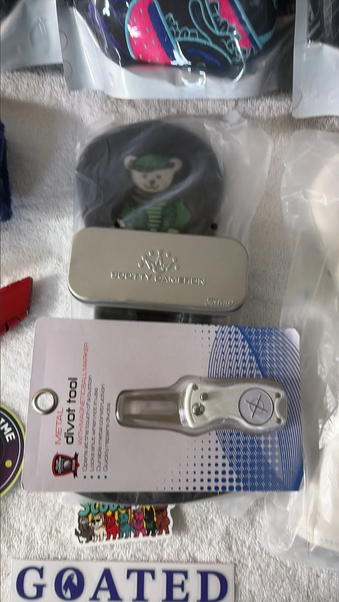 e8721fbf-5228-4c4c-85a3-d9ee7e8620b3