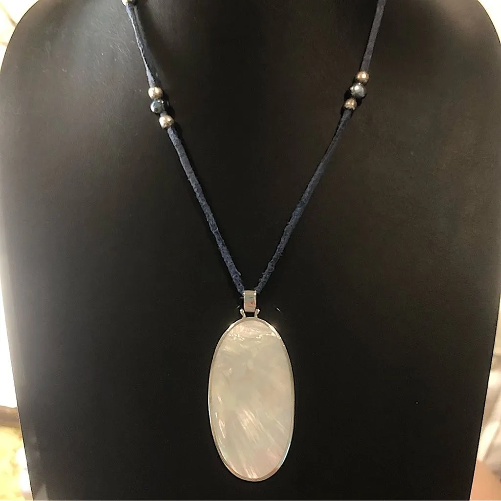 Product image for Vintage LOIS HILL Reversible MOP Sterling Silver Cut Out Pendant Necklace