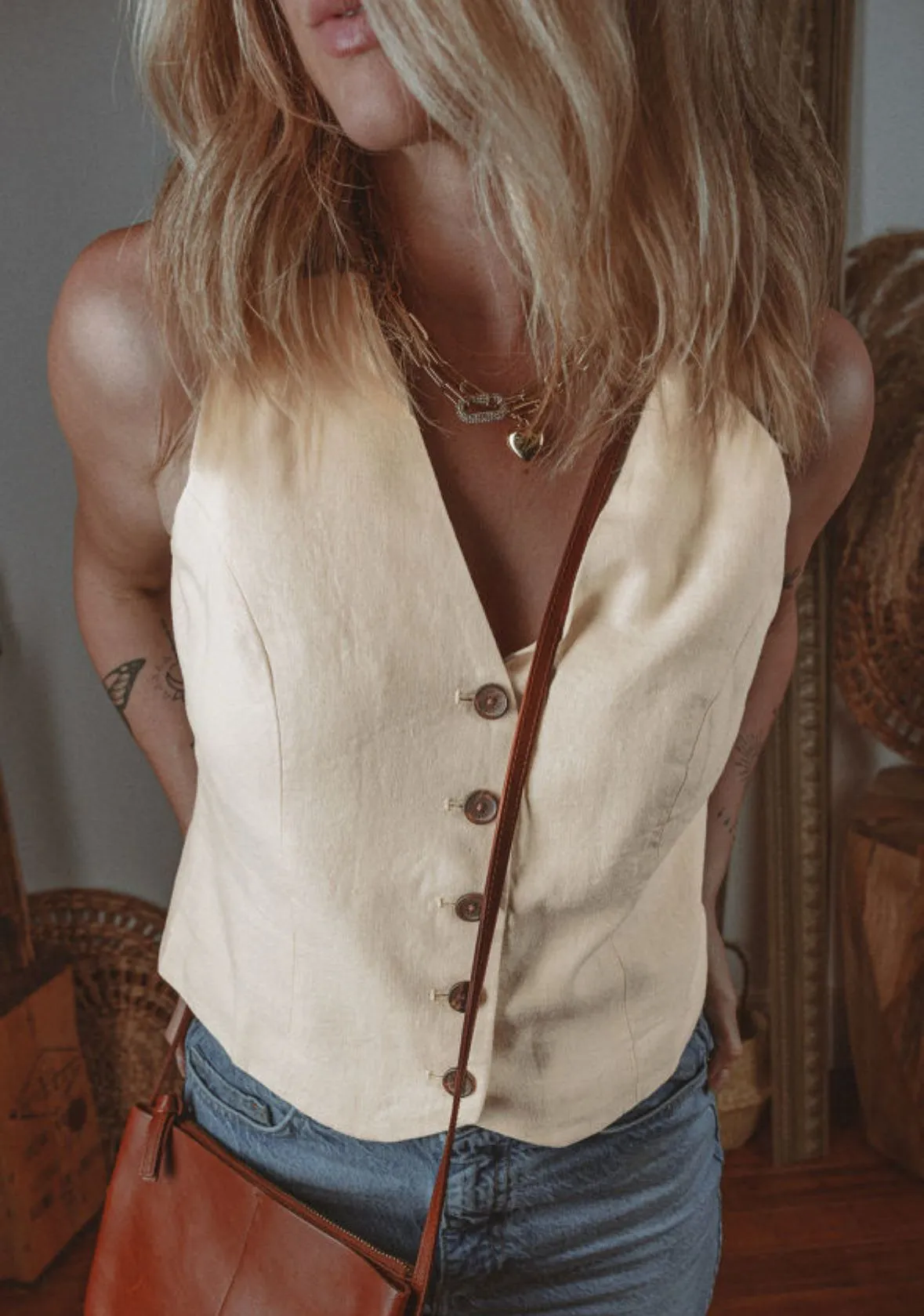 Product image for 127. BUTTONED V- NECK VEST - MEDIUM