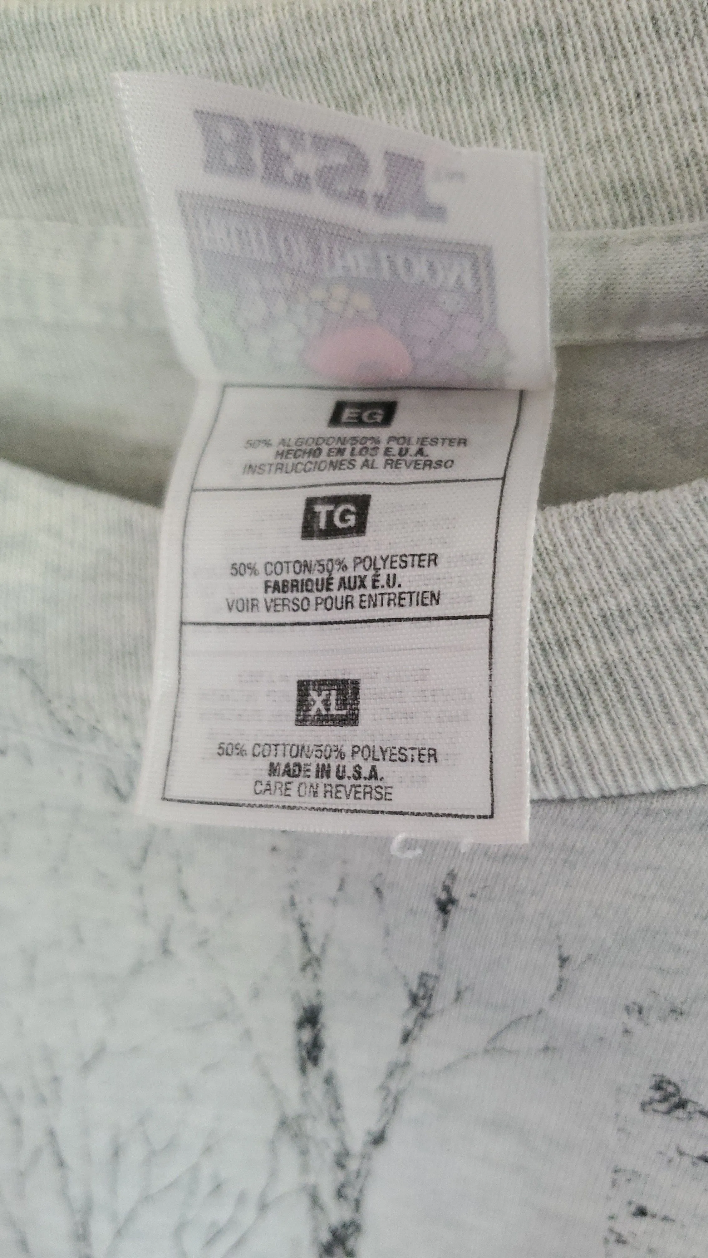 Listing Image Blurred Background