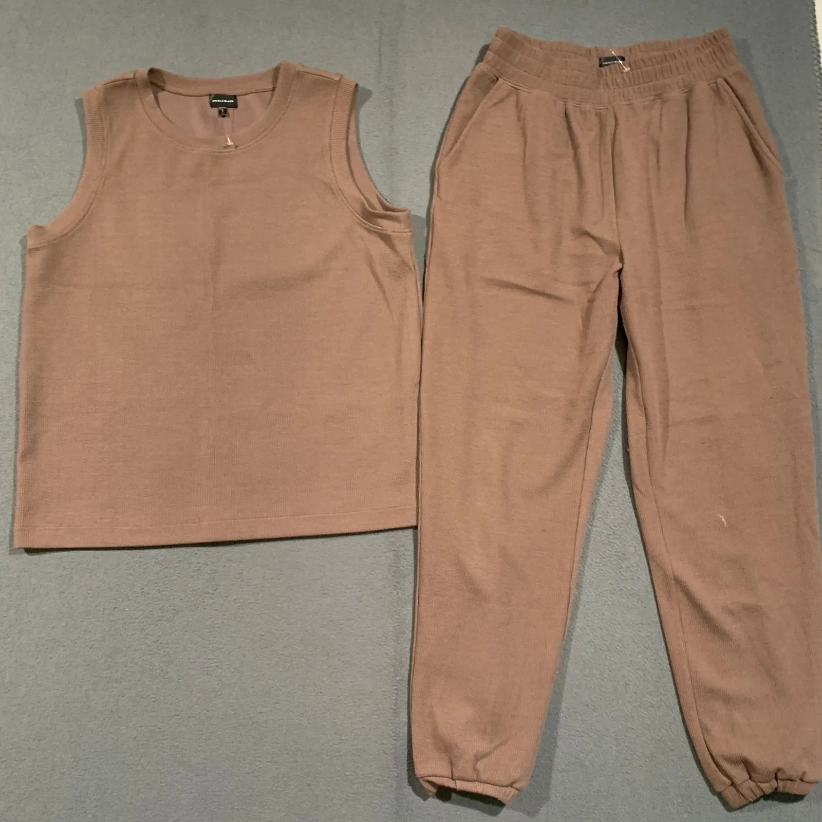 e9646fbf-c95d-4f06-9dda-e258bfbd0db1