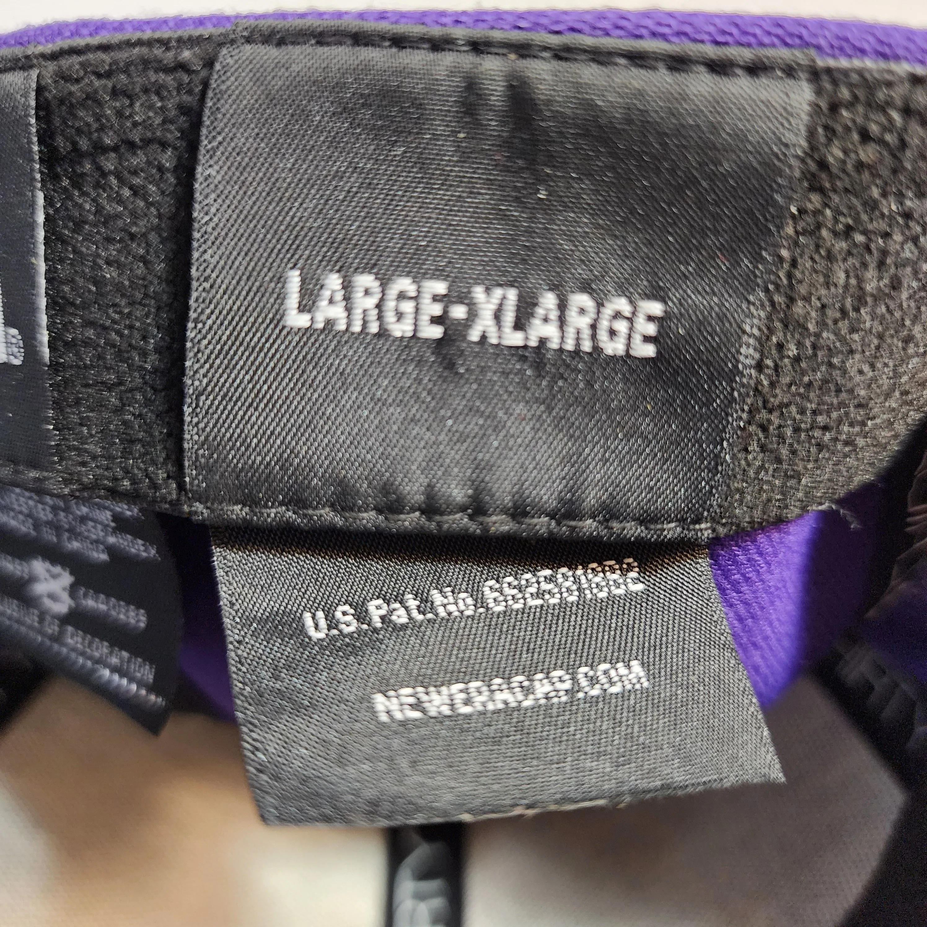 Listing Image Blurred Background