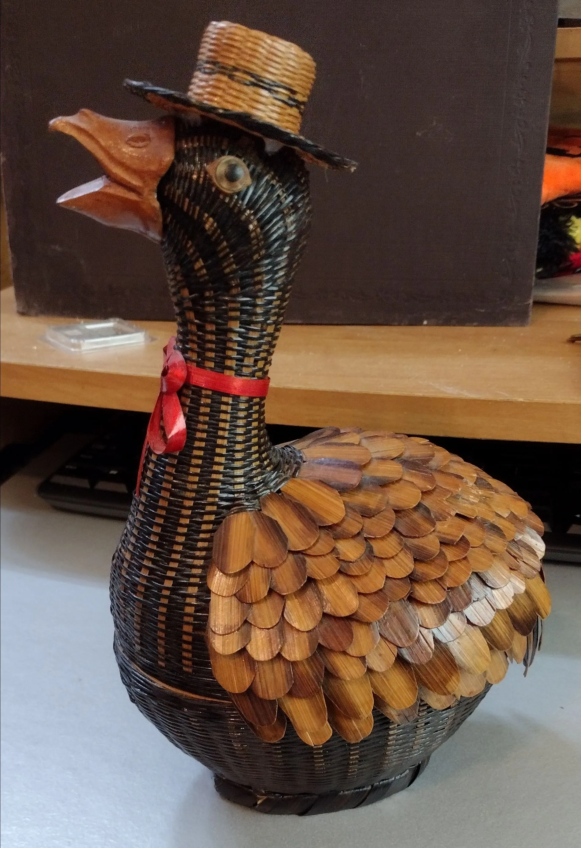 Product image for Vintage/Older Wicker/Woven Turkey Basket Centerpiece/Novelty