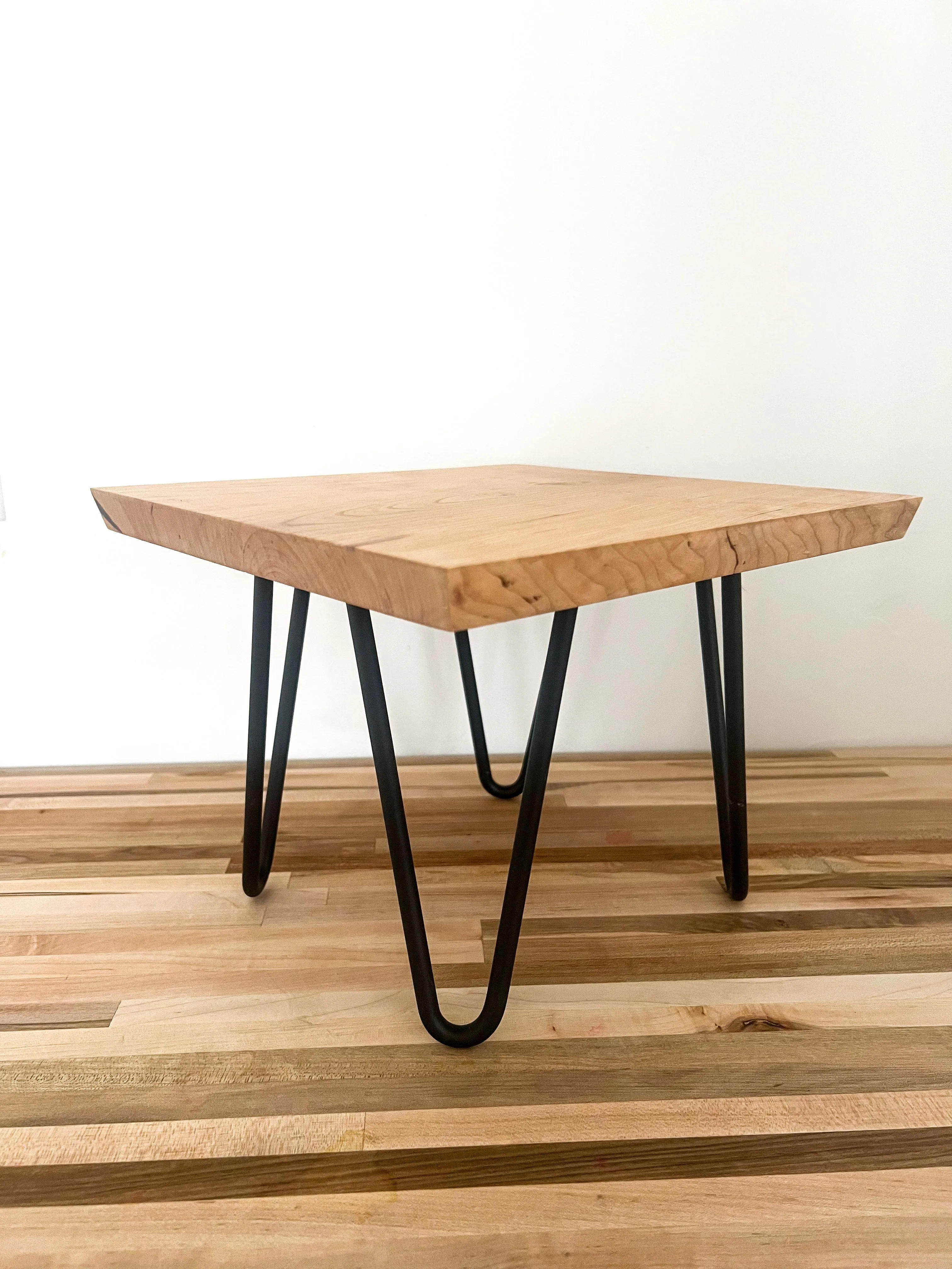 Listing Image Blurred Background