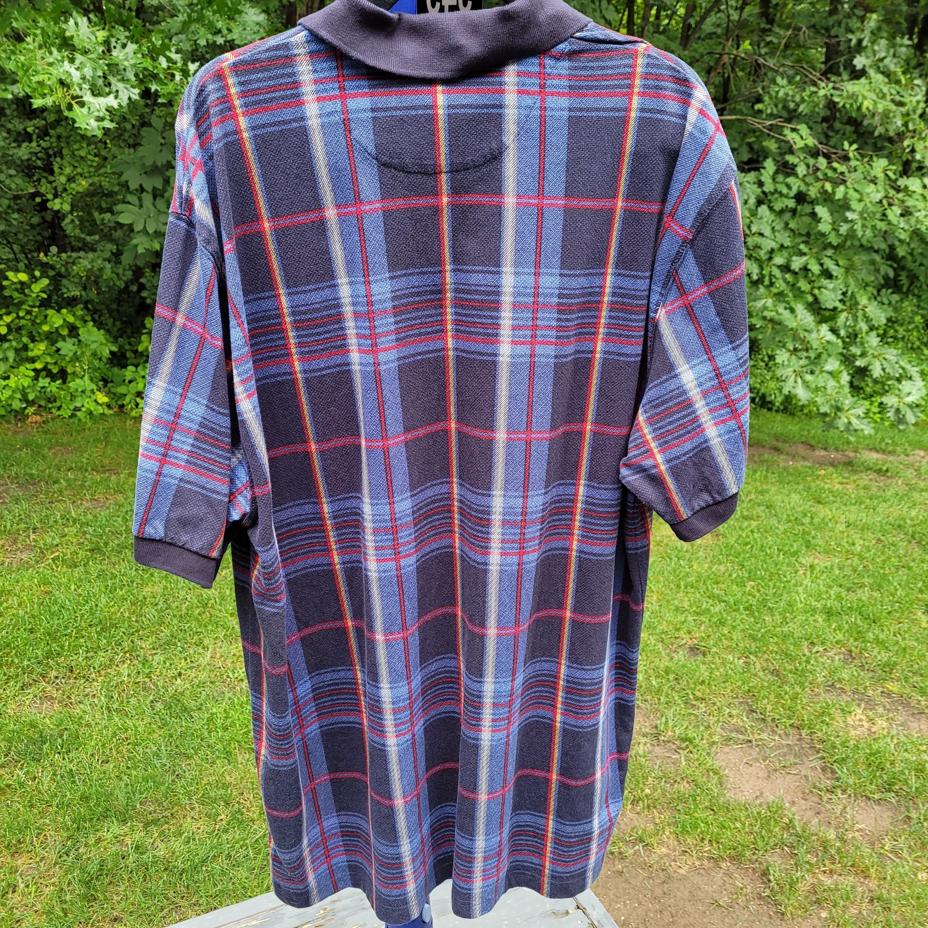 Listing Image Blurred Background