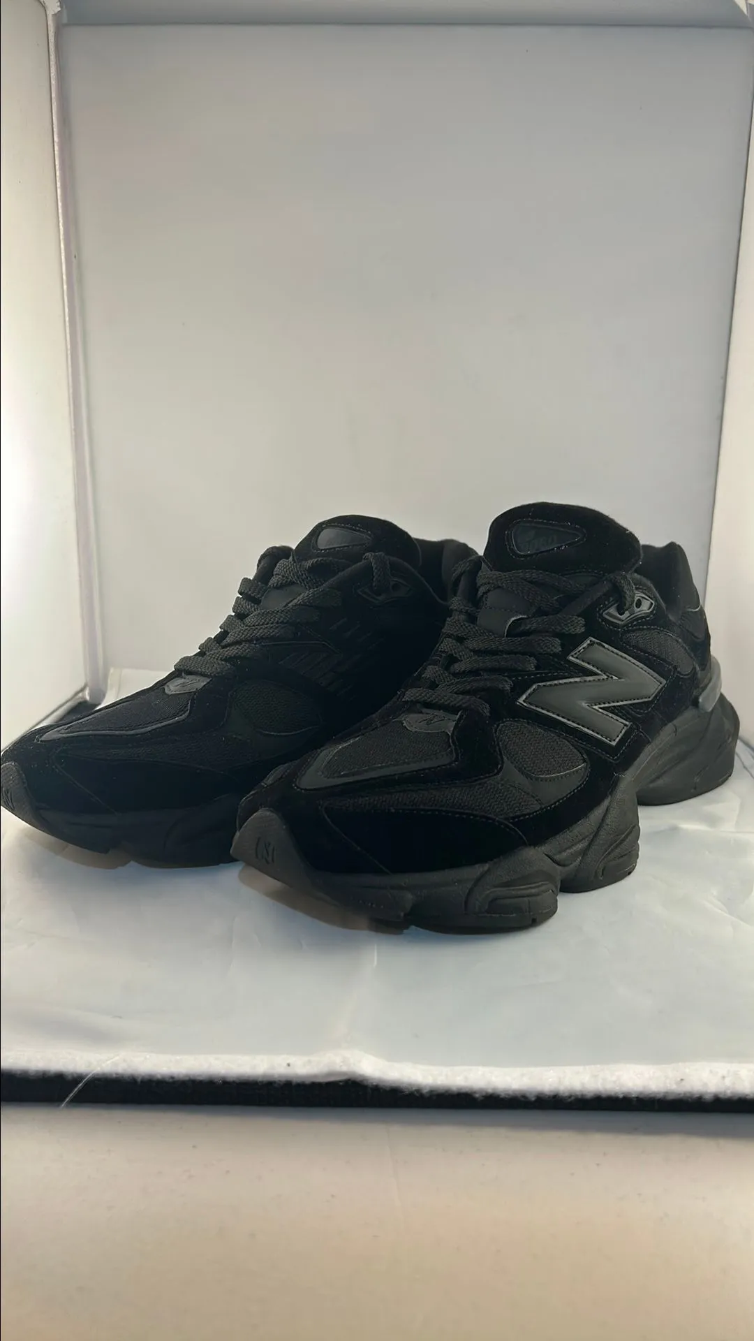 Product image for Size 11 - New Balance 9060 "Triple Black"