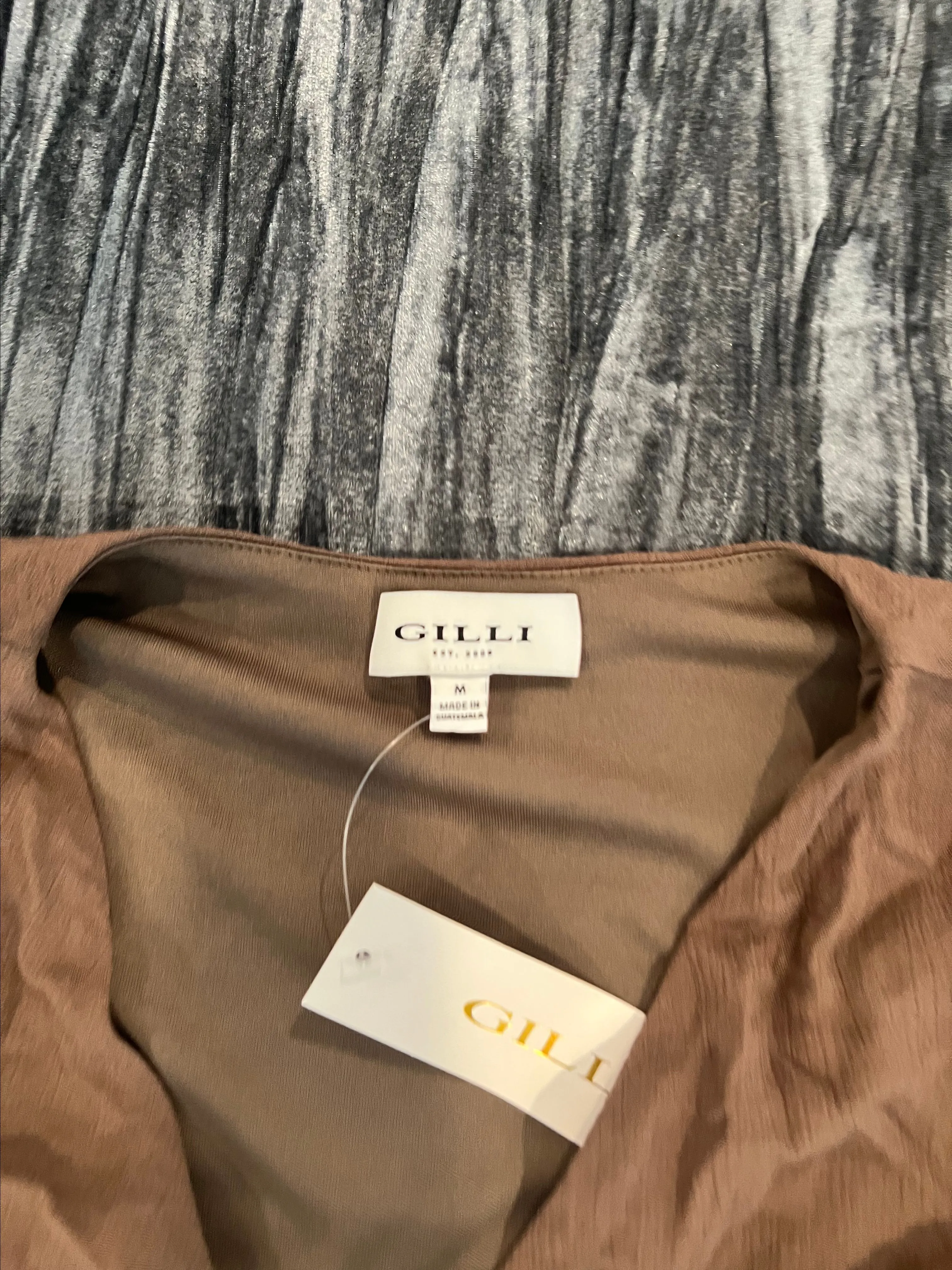 Listing Image Blurred Background
