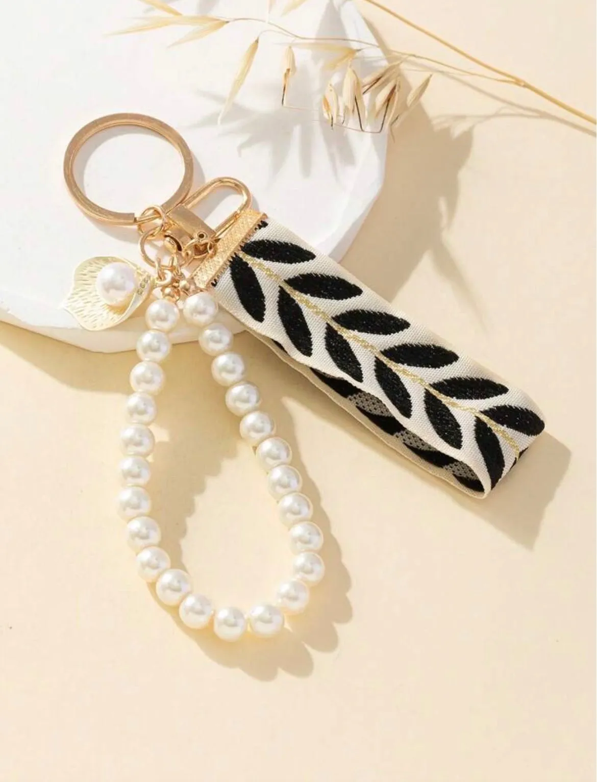 eb5582f8-eddc-487d-a540-6082cf70b2fd