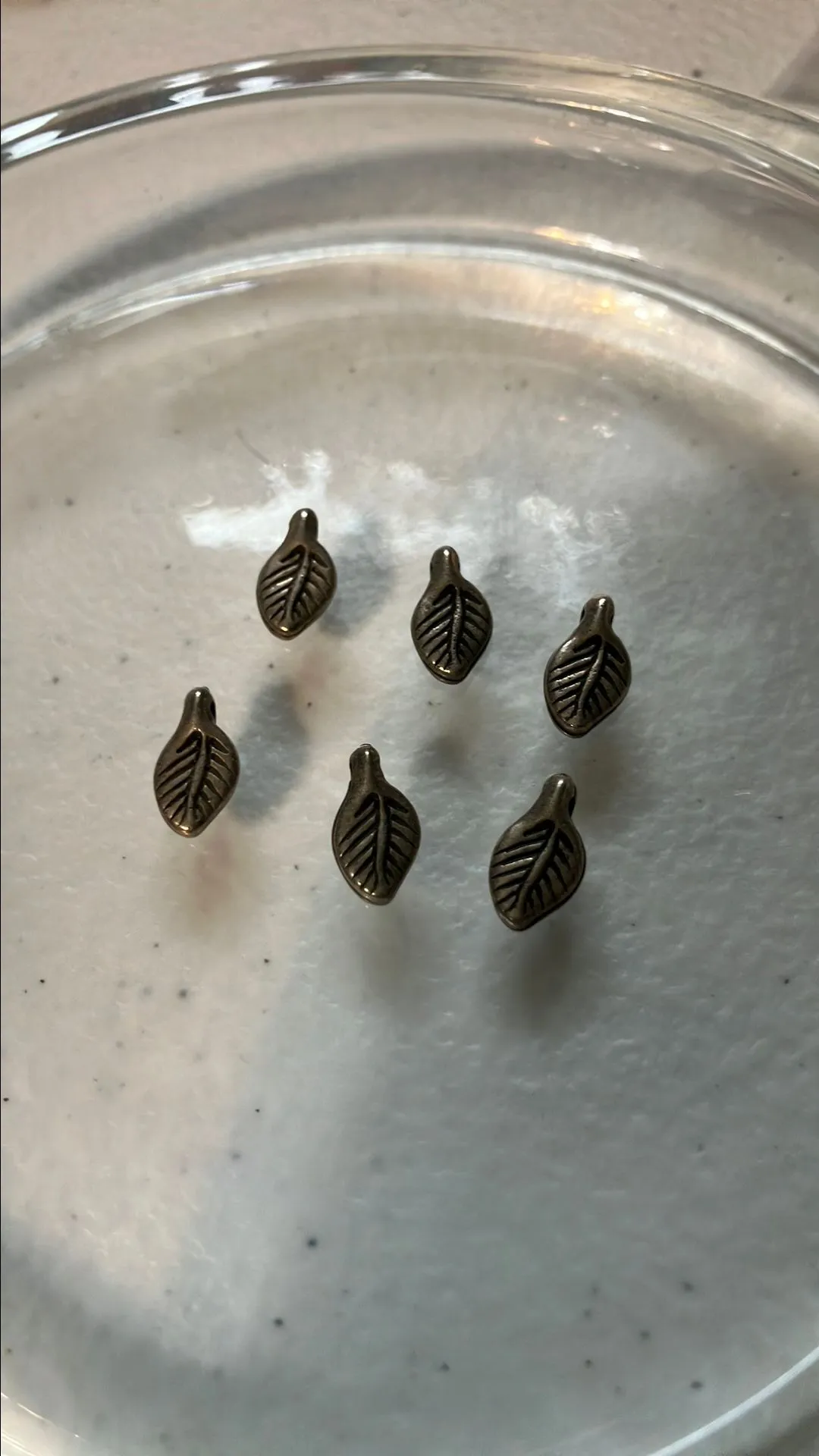 Product image for S16. Leaf charms