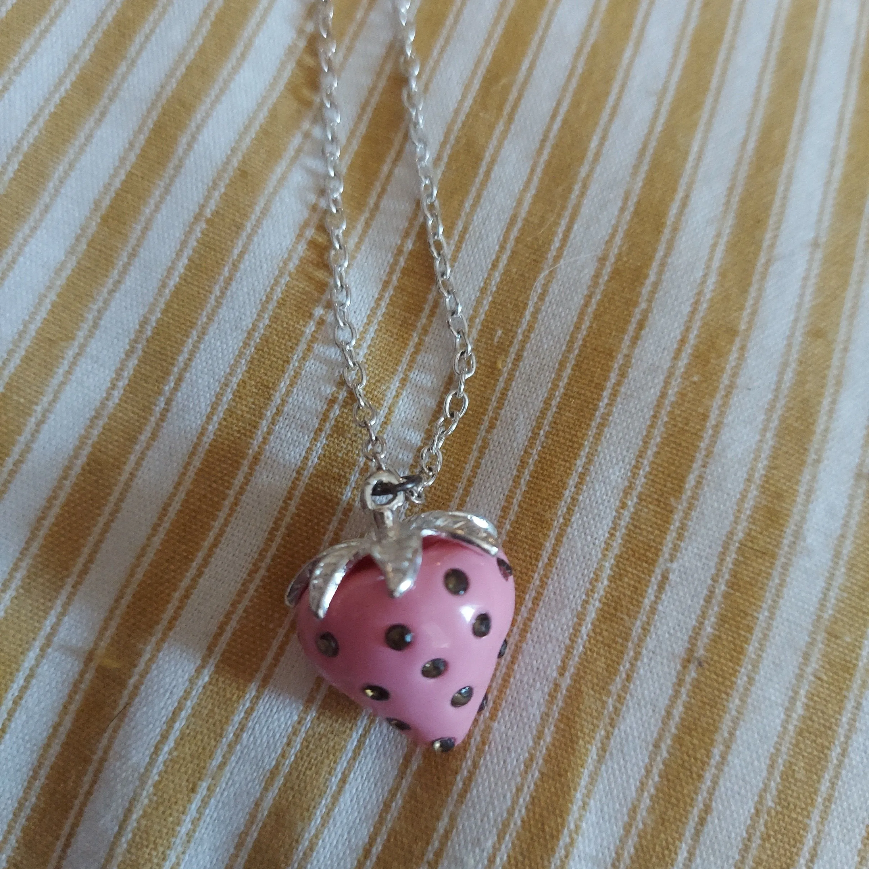 Product image for Strawberry necklace