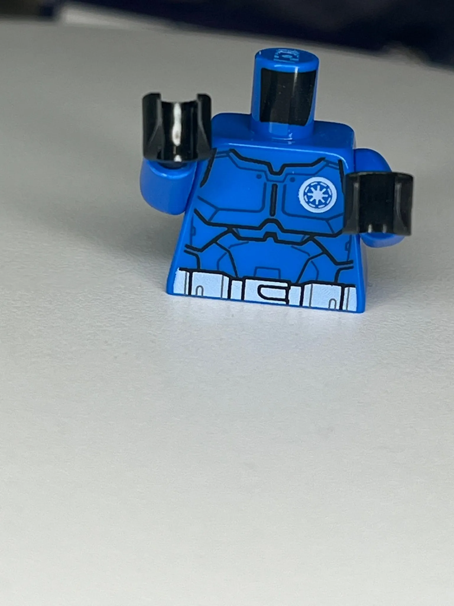 ec0d6d0f-d5fd-495f-bbee-4e8ac81f3d93