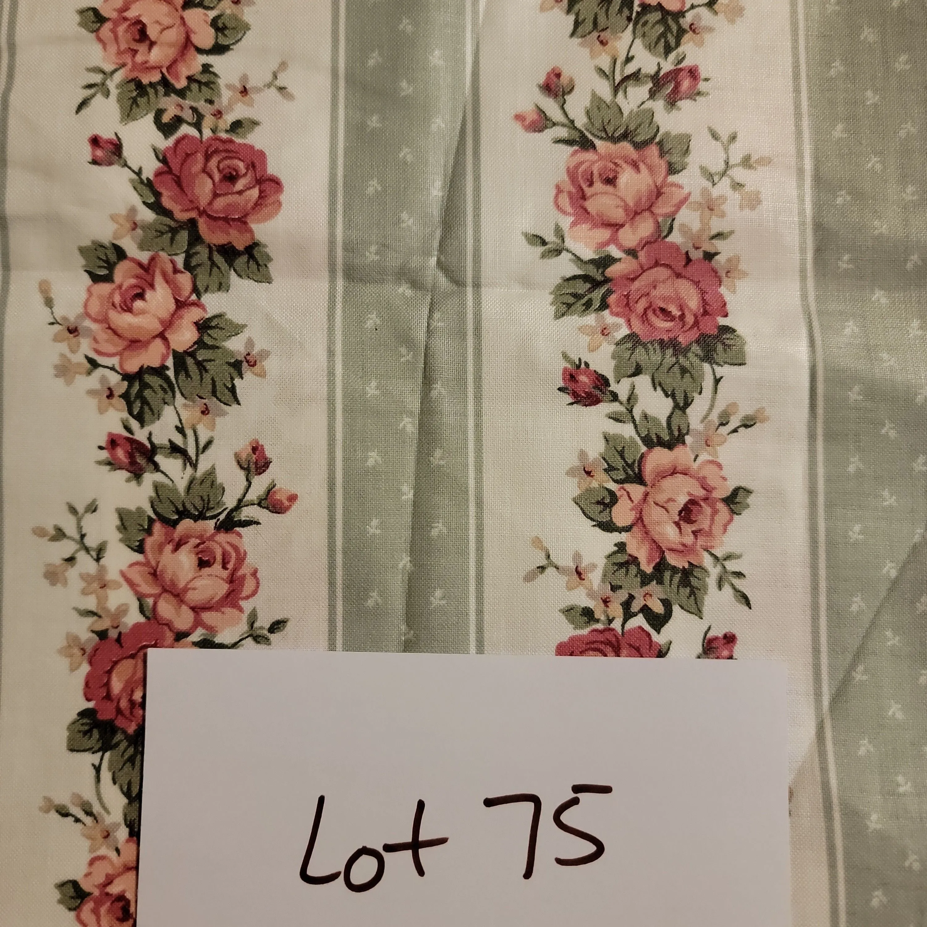 Listing Image Blurred Background