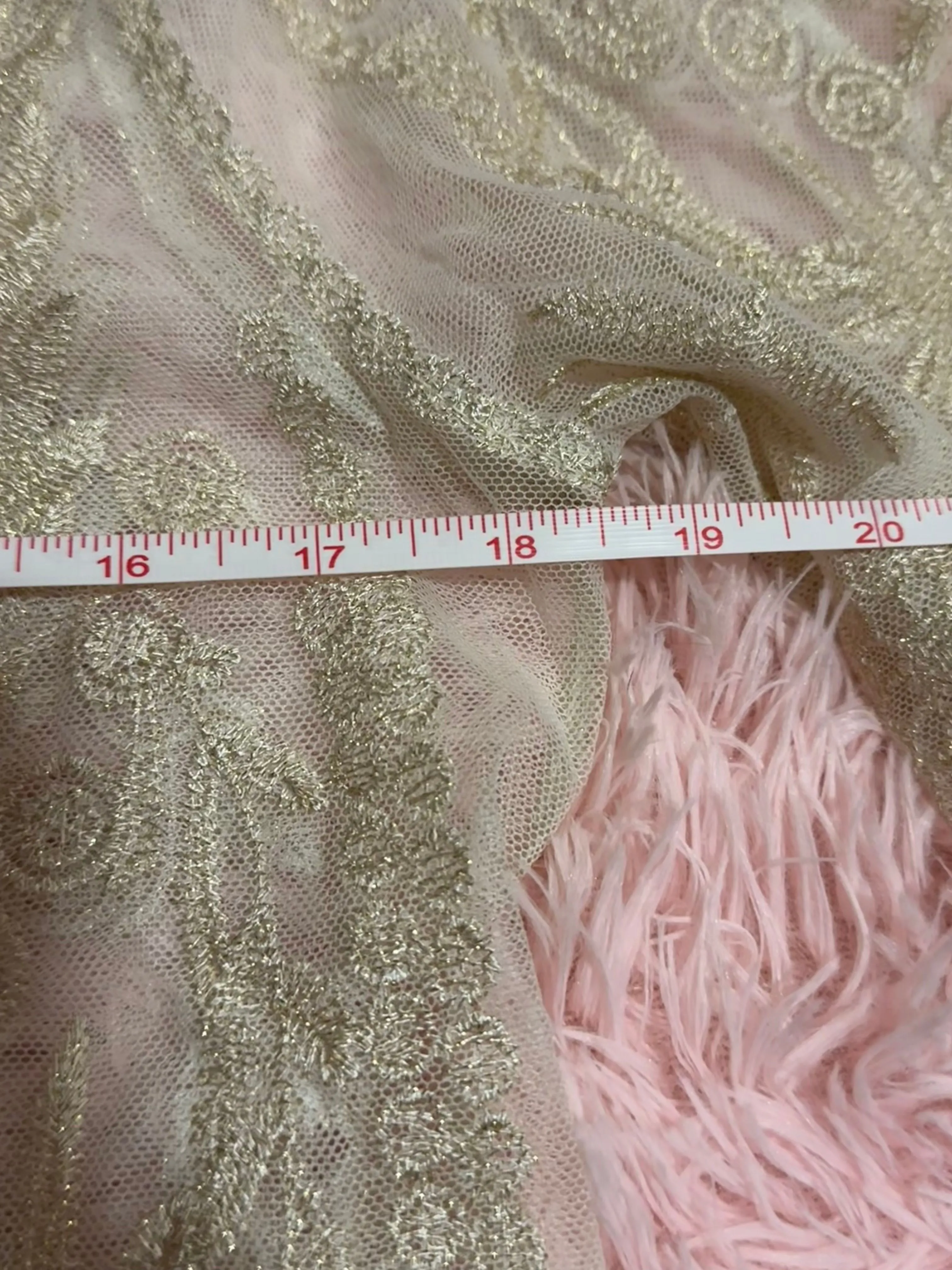 Listing Image Blurred Background