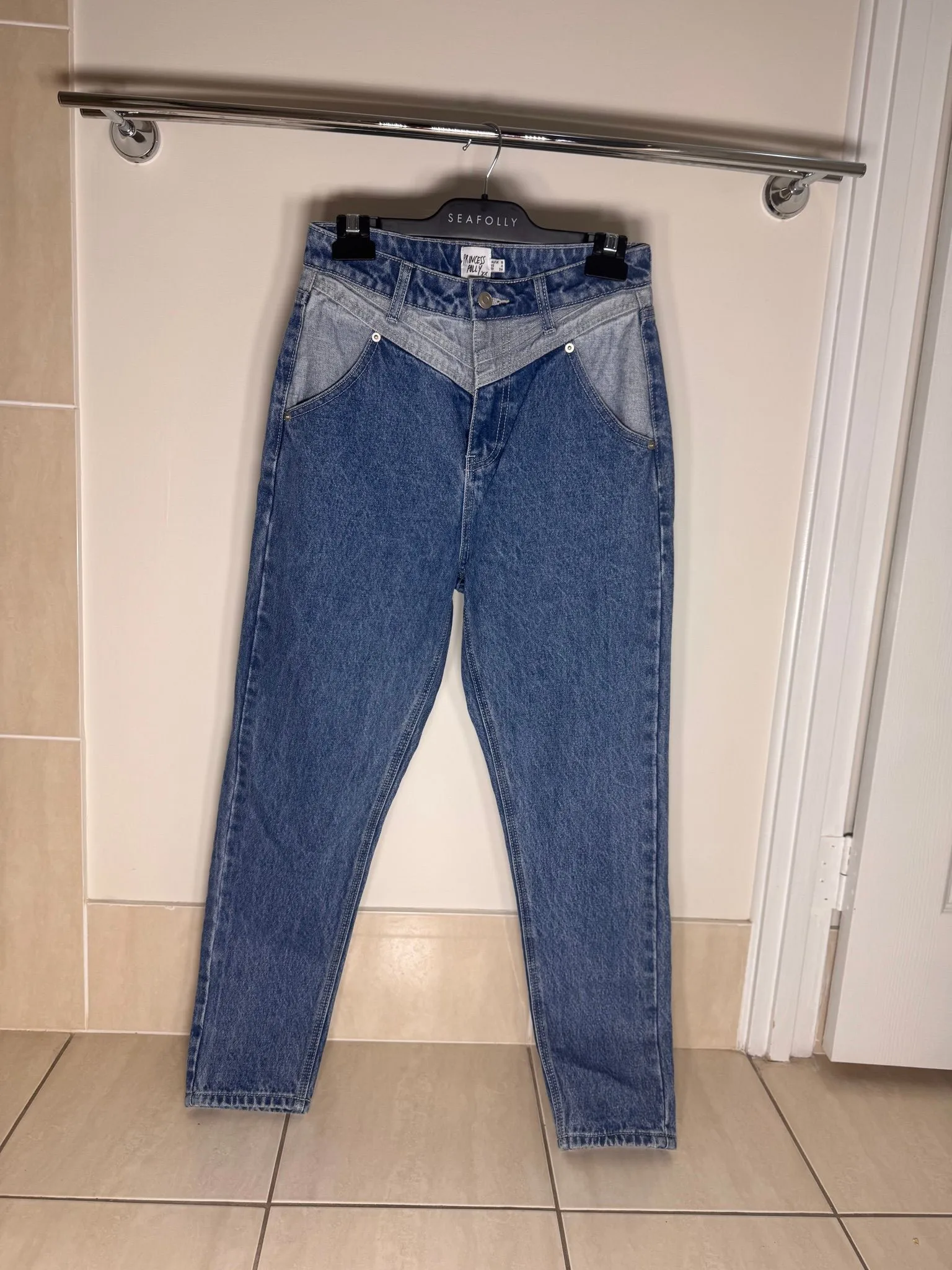 ecece9fc-2019-4149-bc3f-3af429d65c29
