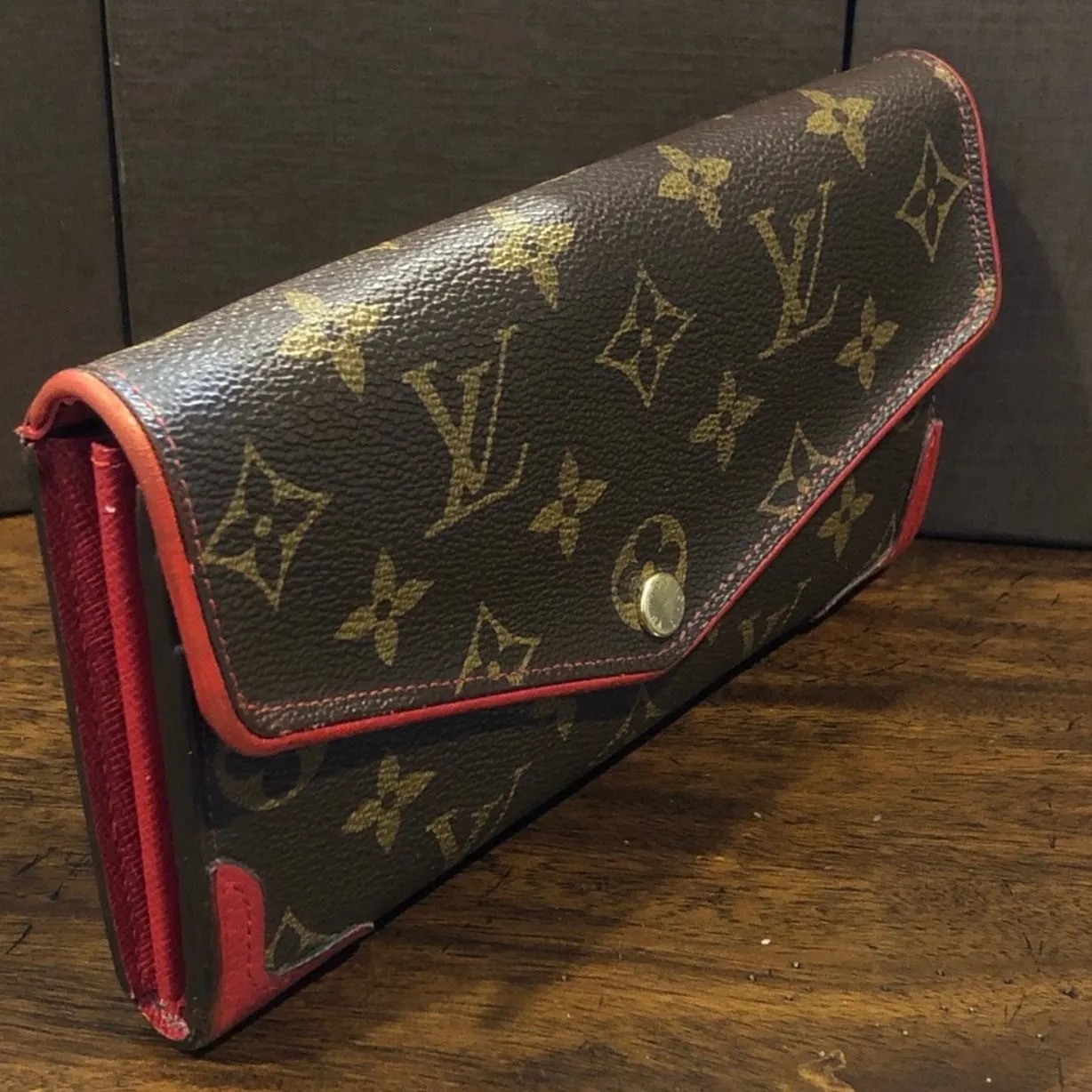 Product image for Louis Vuitton Monogram Retiro Bifold Sarah Wallet