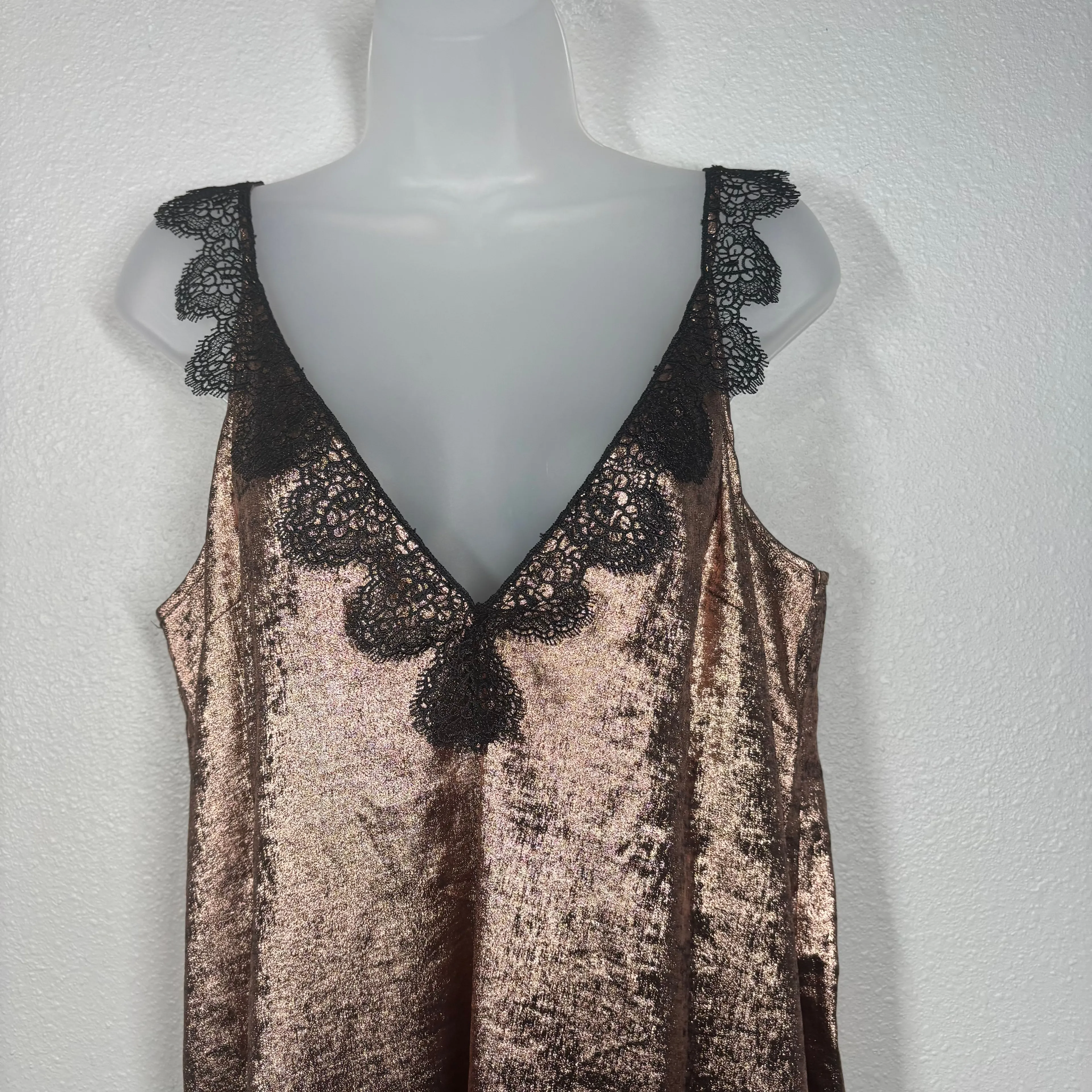 Listing Image Blurred Background