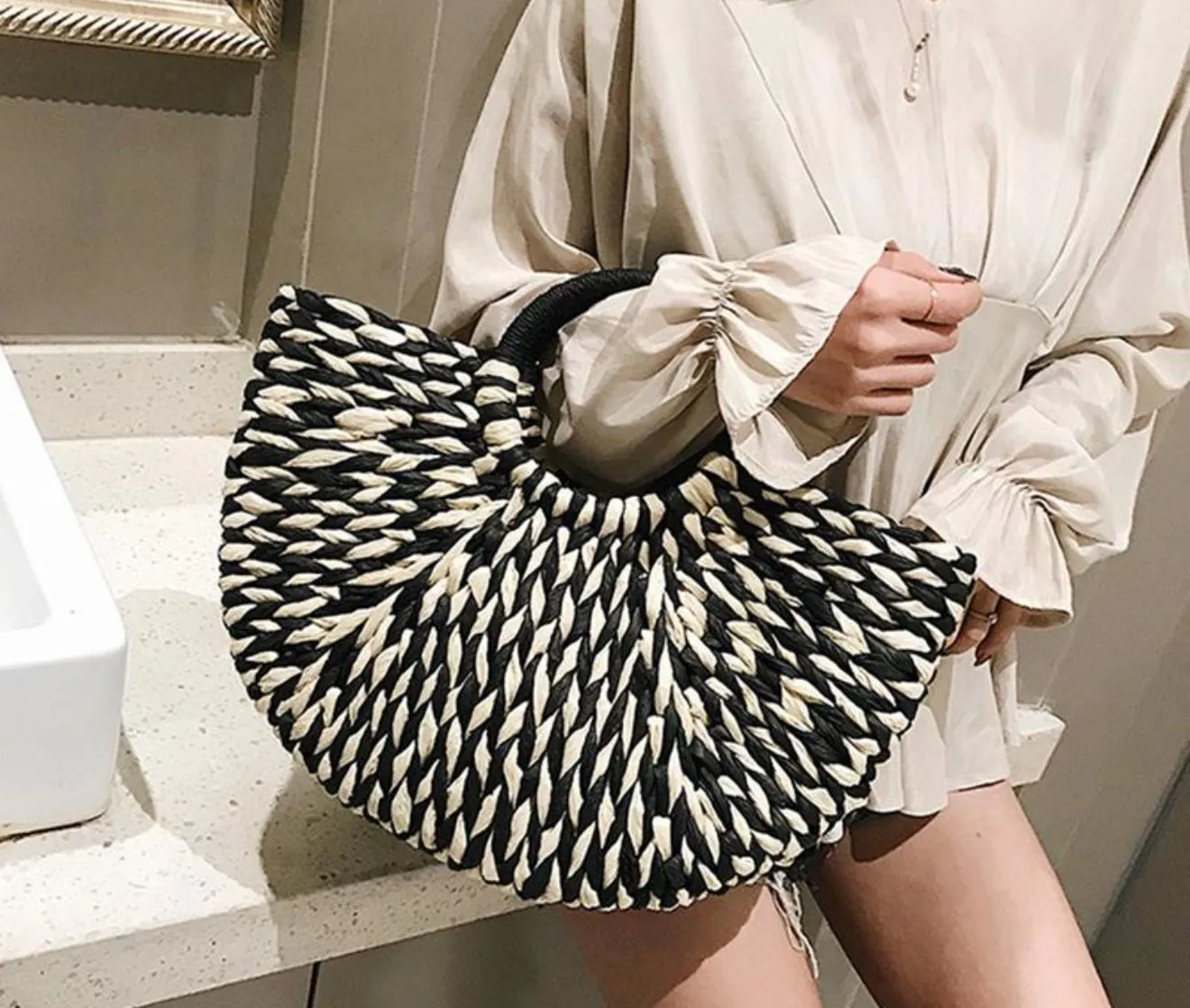 Product image for 00 Straw bag NWOT MSRP $52