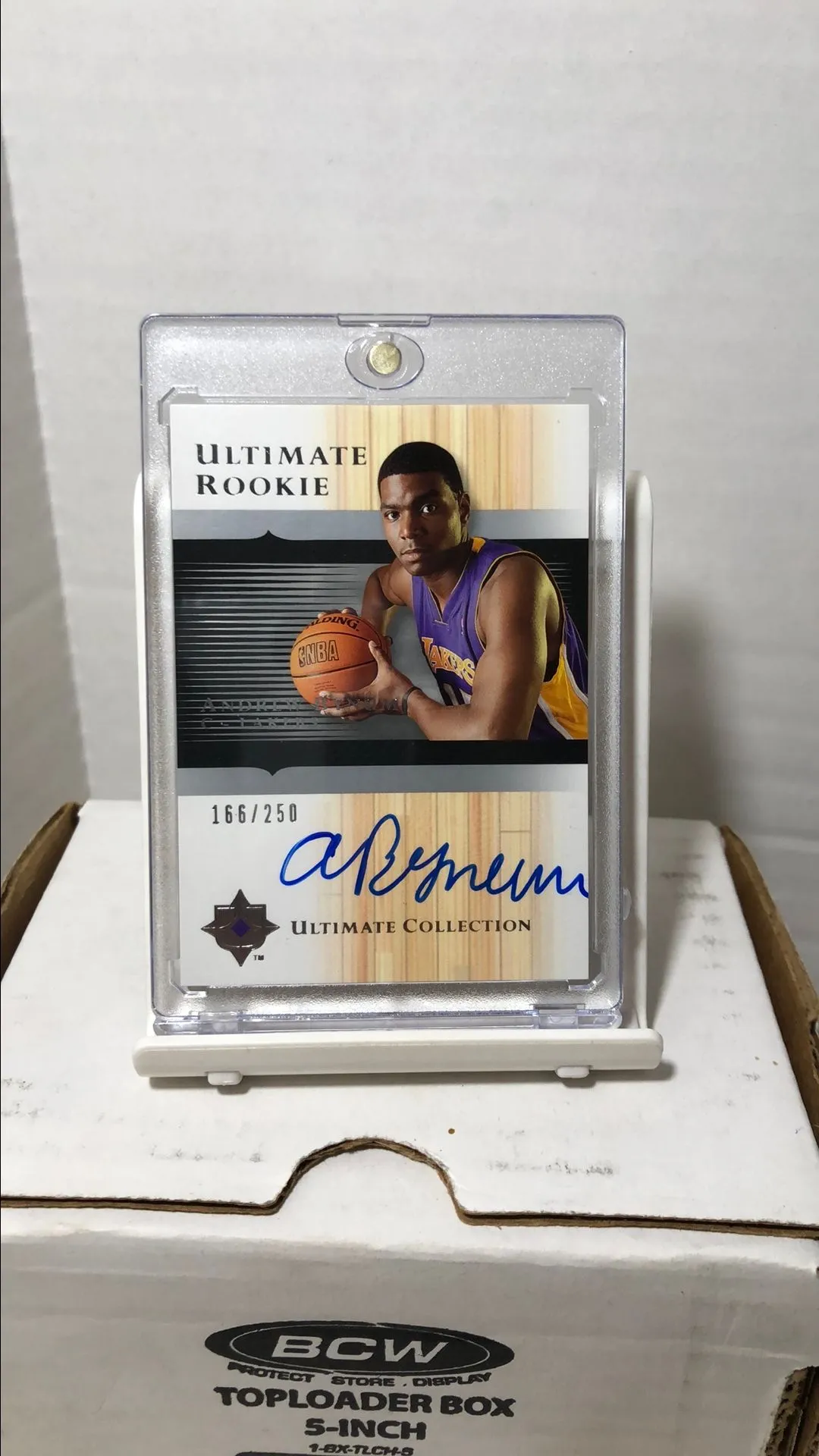 Product image for Andrew Bynum 2005-06 Upper Deck Ultimate Collection Rookie Auto /250