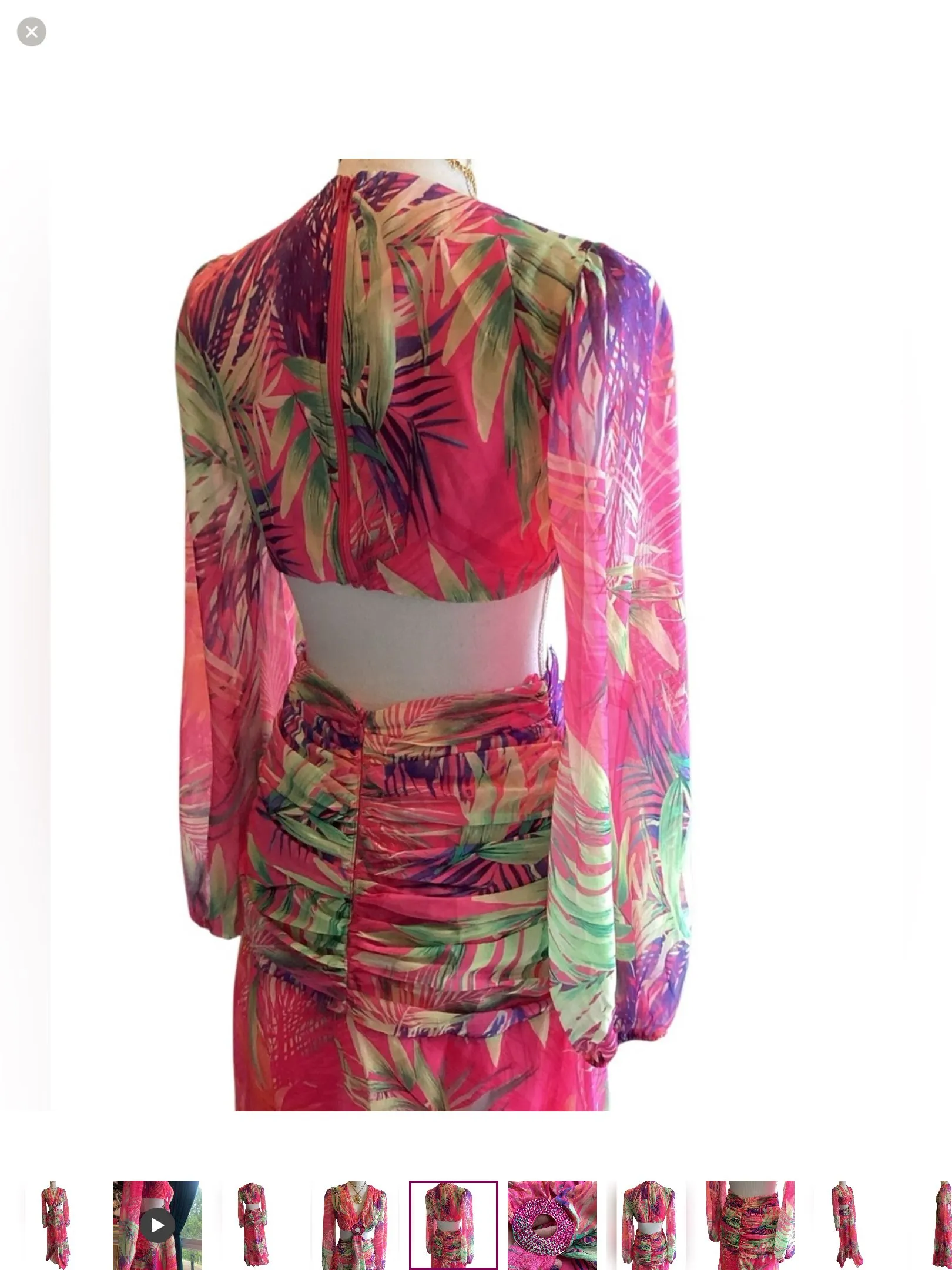 Listing Image Blurred Background