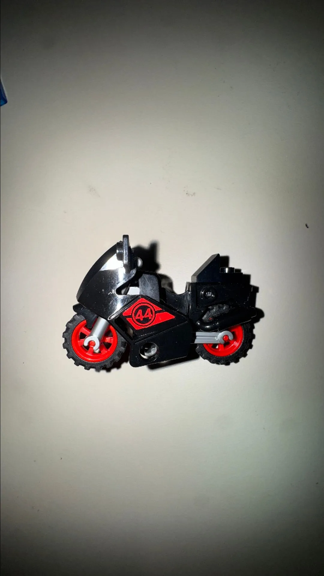ee6e074e-96d0-44e4-9efc-c488c950f430