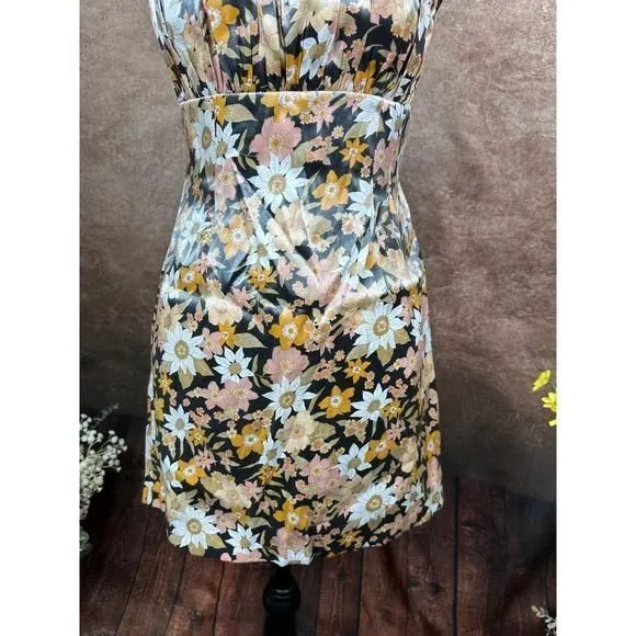 Listing Image Blurred Background