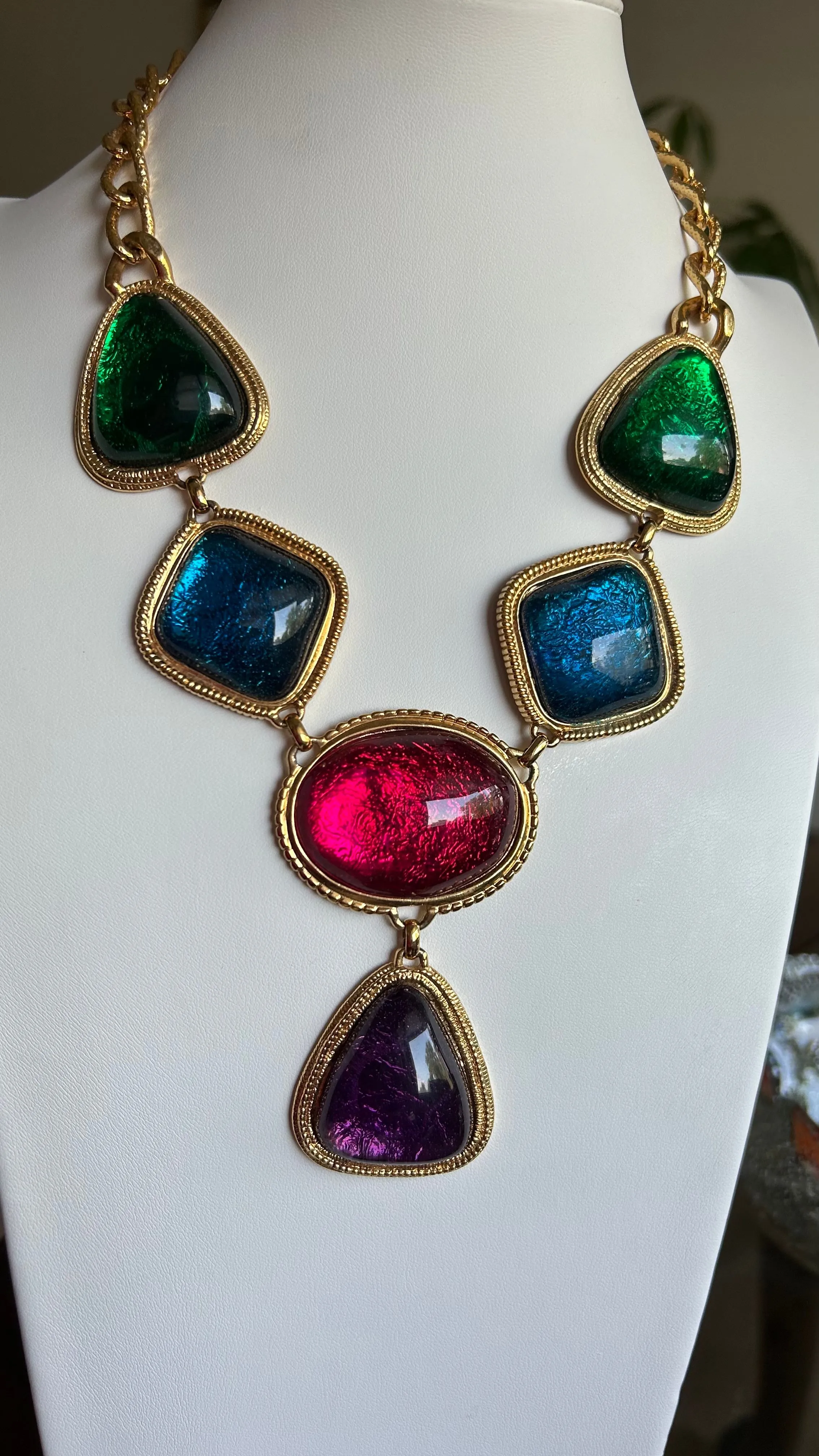 Product image for Vintage 1980s Kenneth J Lane Avon Caprianti Collection Necklace Jewel Tones