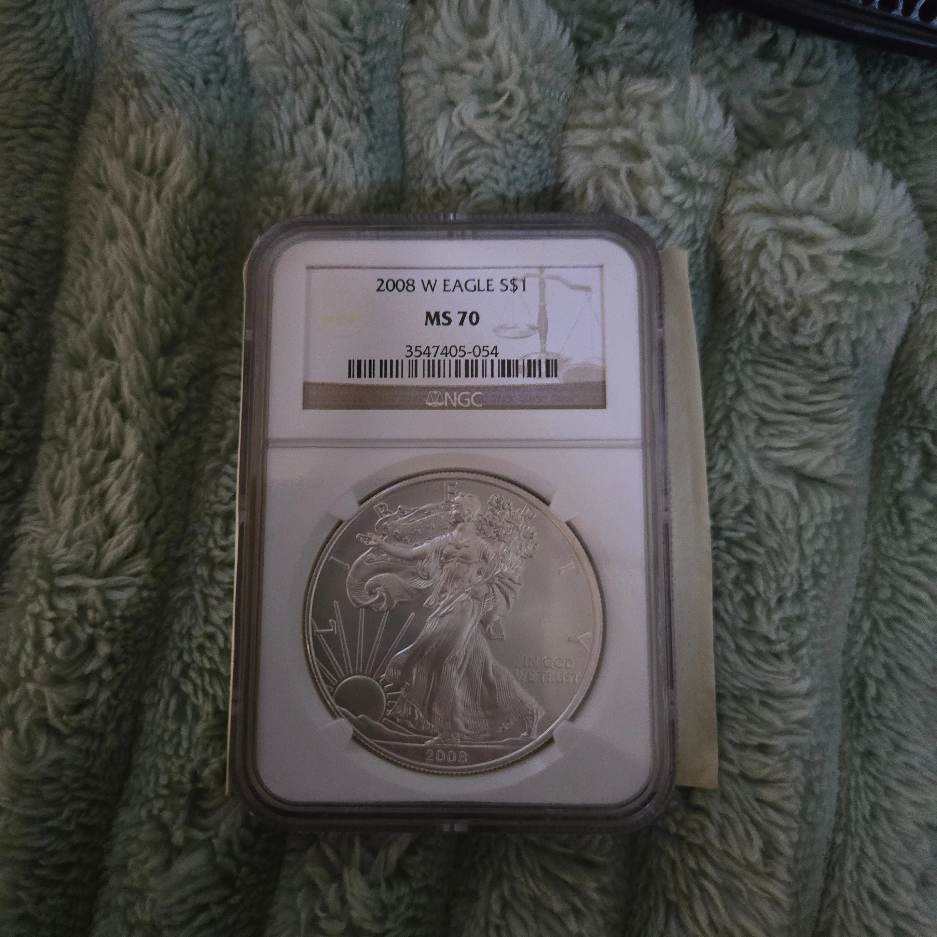 ef24e9cd-cbab-4f8e-a7af-0aba0b656796