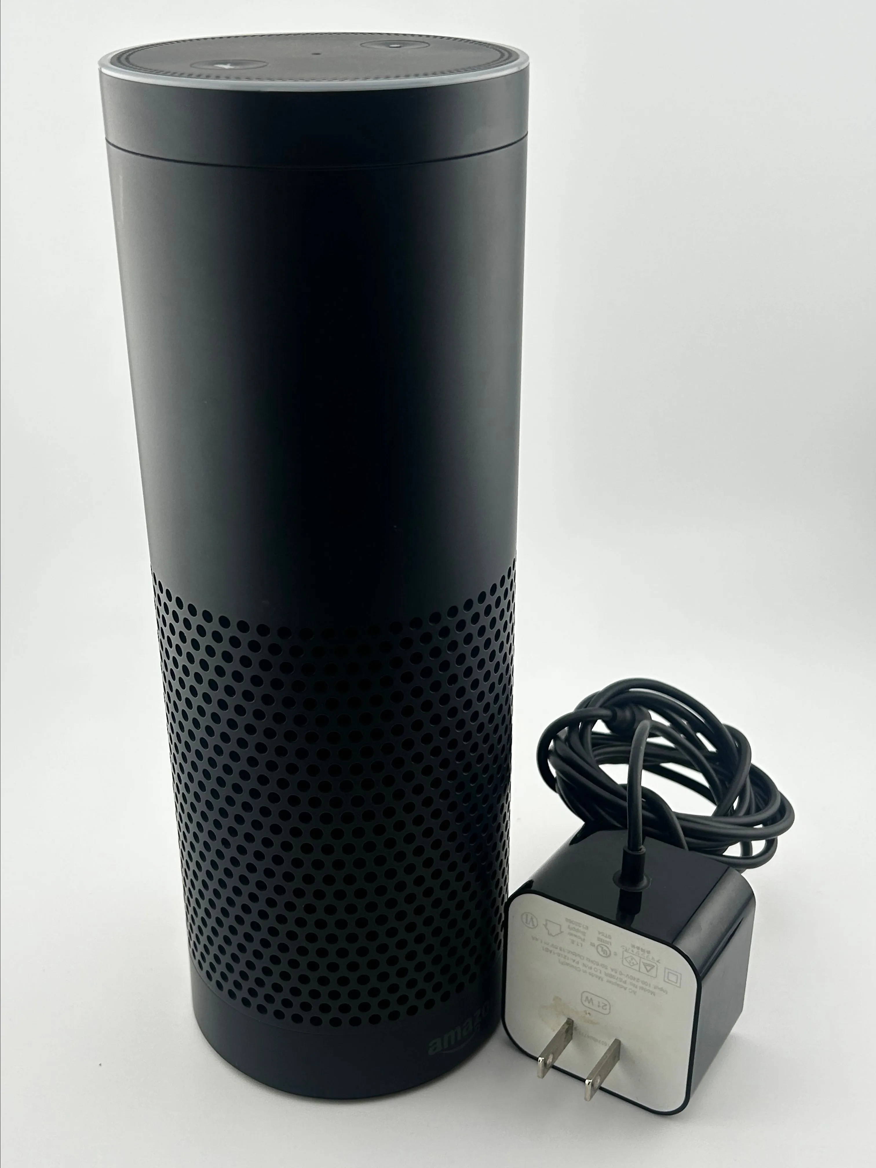 Product image for Amazon Echo Dot 1st Gen Smart Bluetooth Voice Control Speaker
