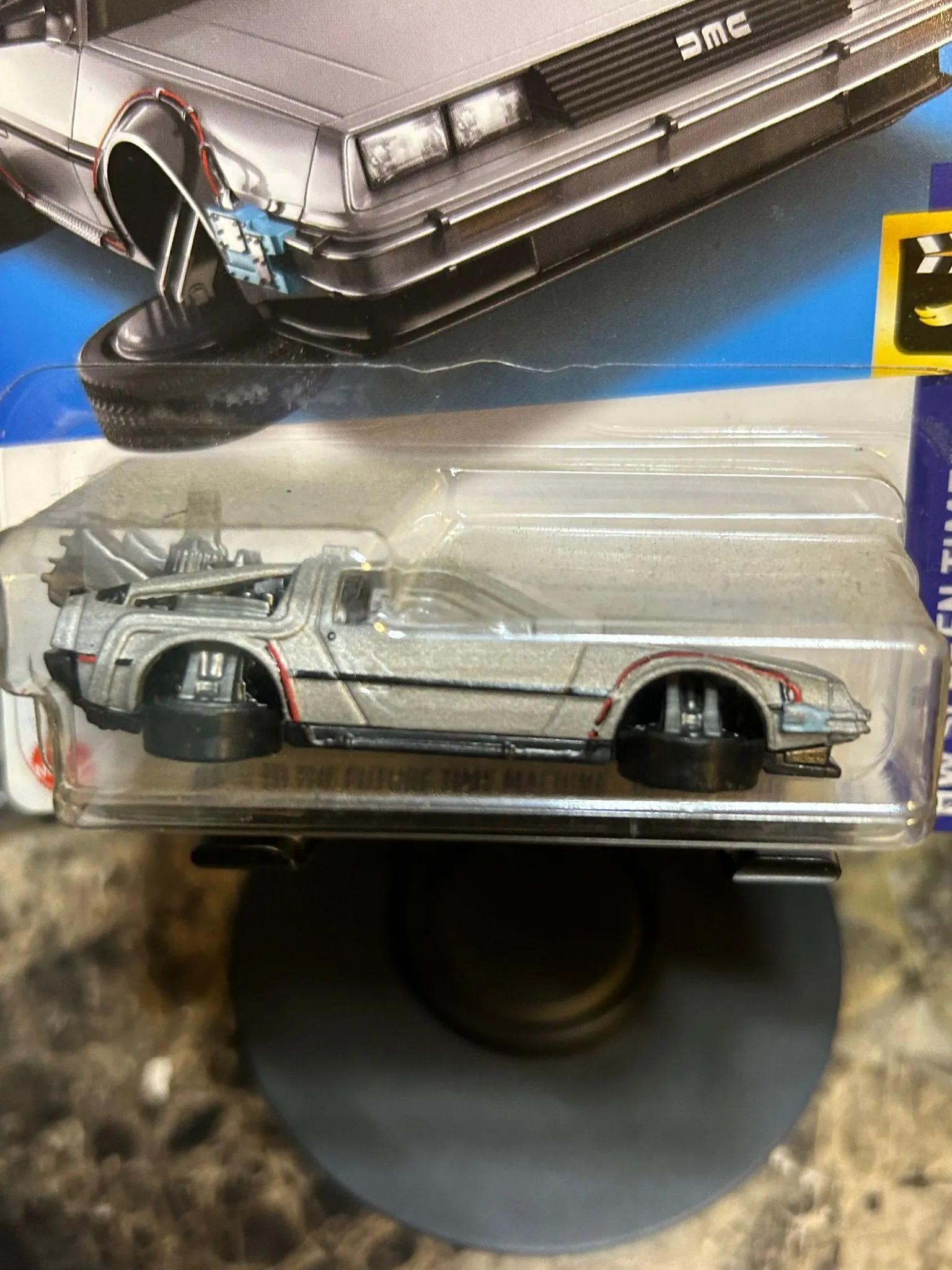 ef7b43de-dcf2-4fa2-b336-7a29d024f17c