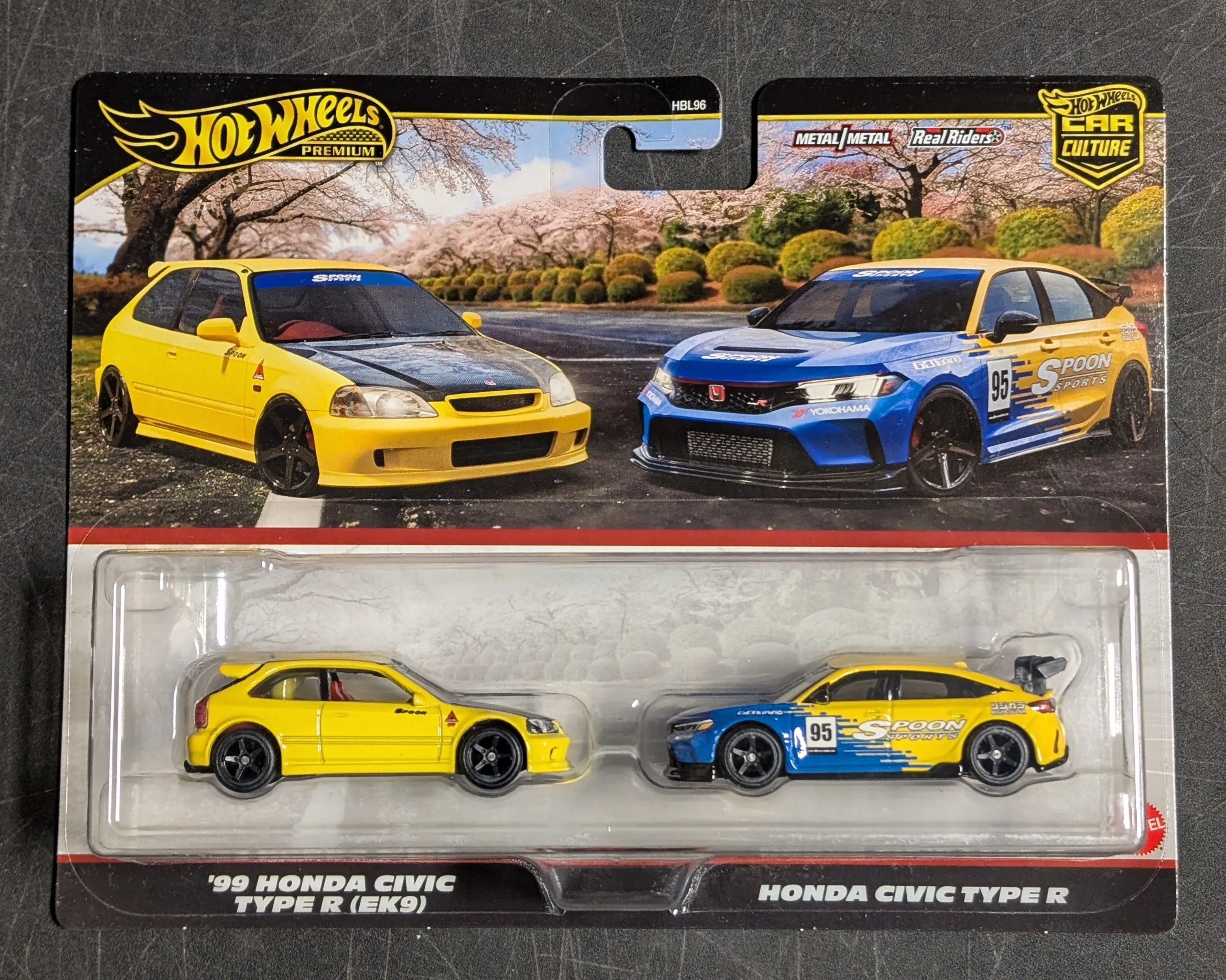 Product image for Hot Wheels 2 Pack '99 Honda Civic Type R (EK9) Honda Civic Type R