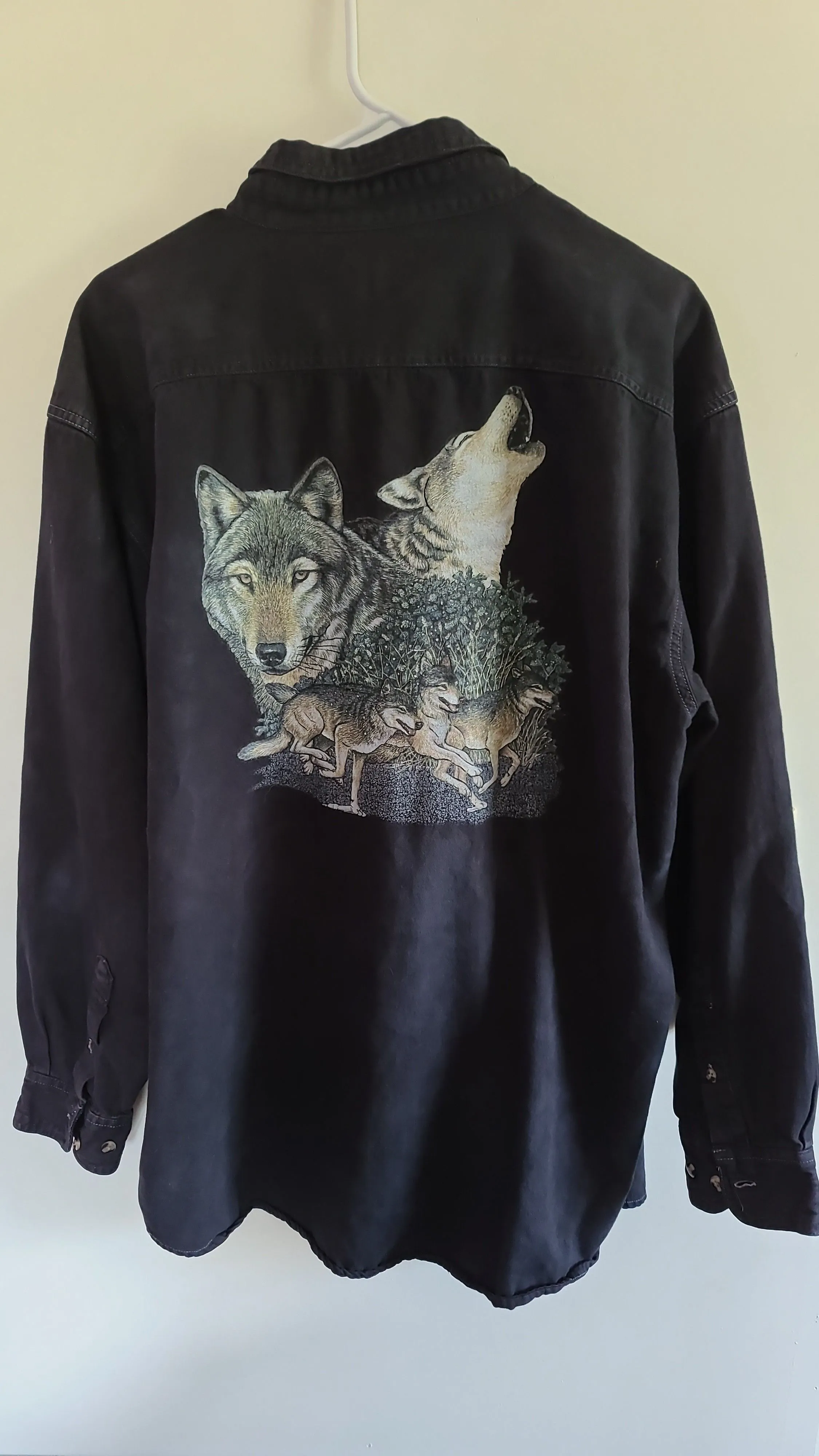 Product image for XL Wolf Denim Button-Up