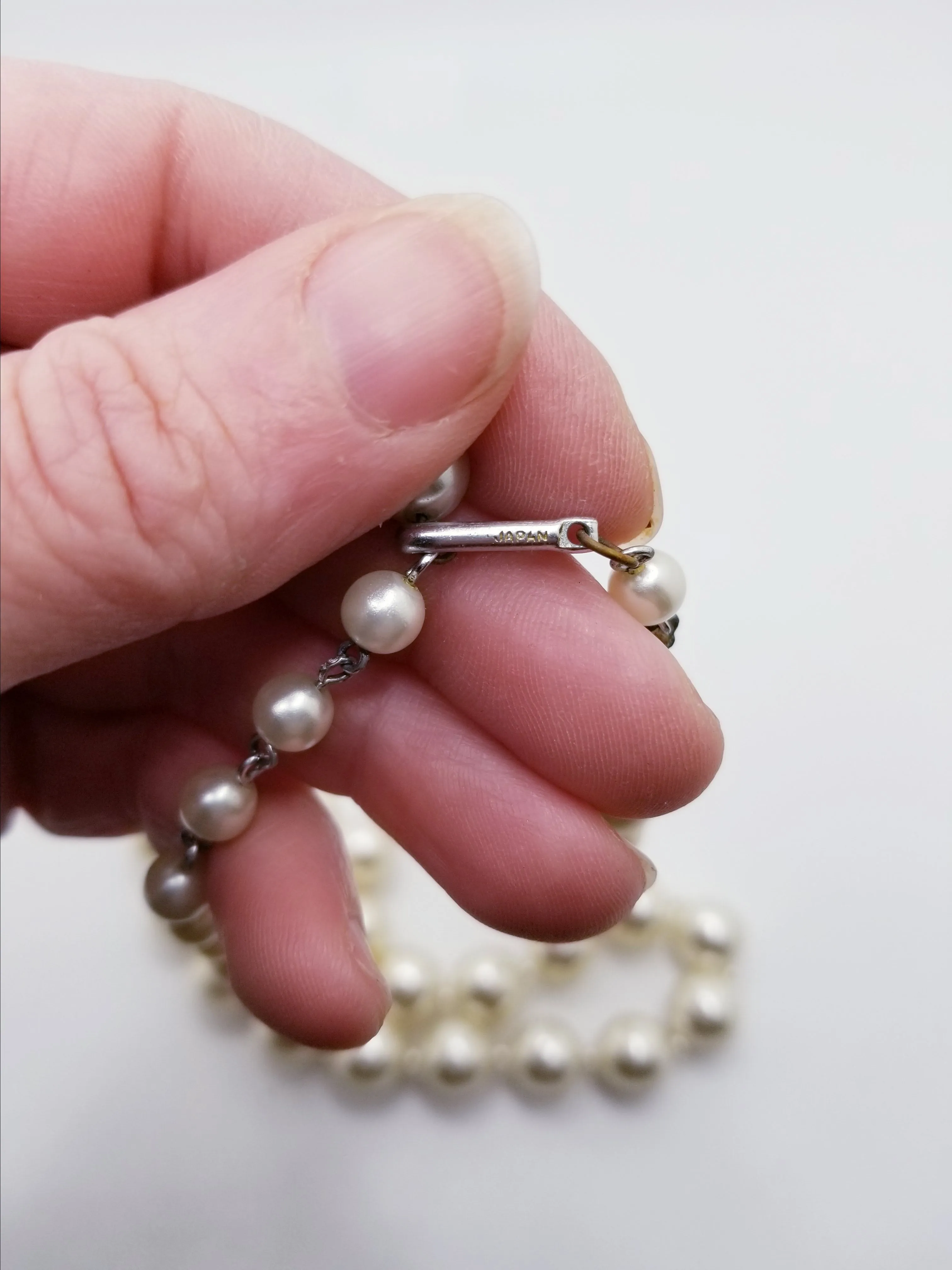 Listing Image Blurred Background