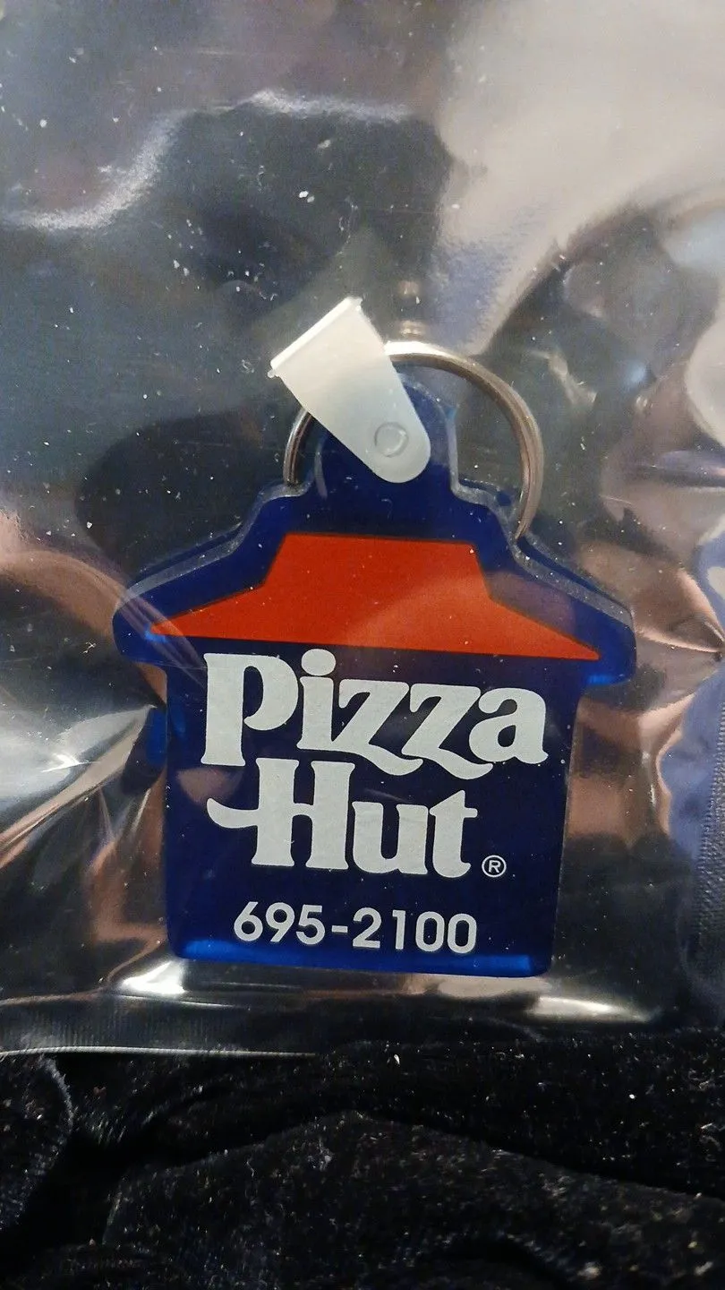 Product image for Keychains - Vintage Blue Pizza Hut rubber keychainFJ22 