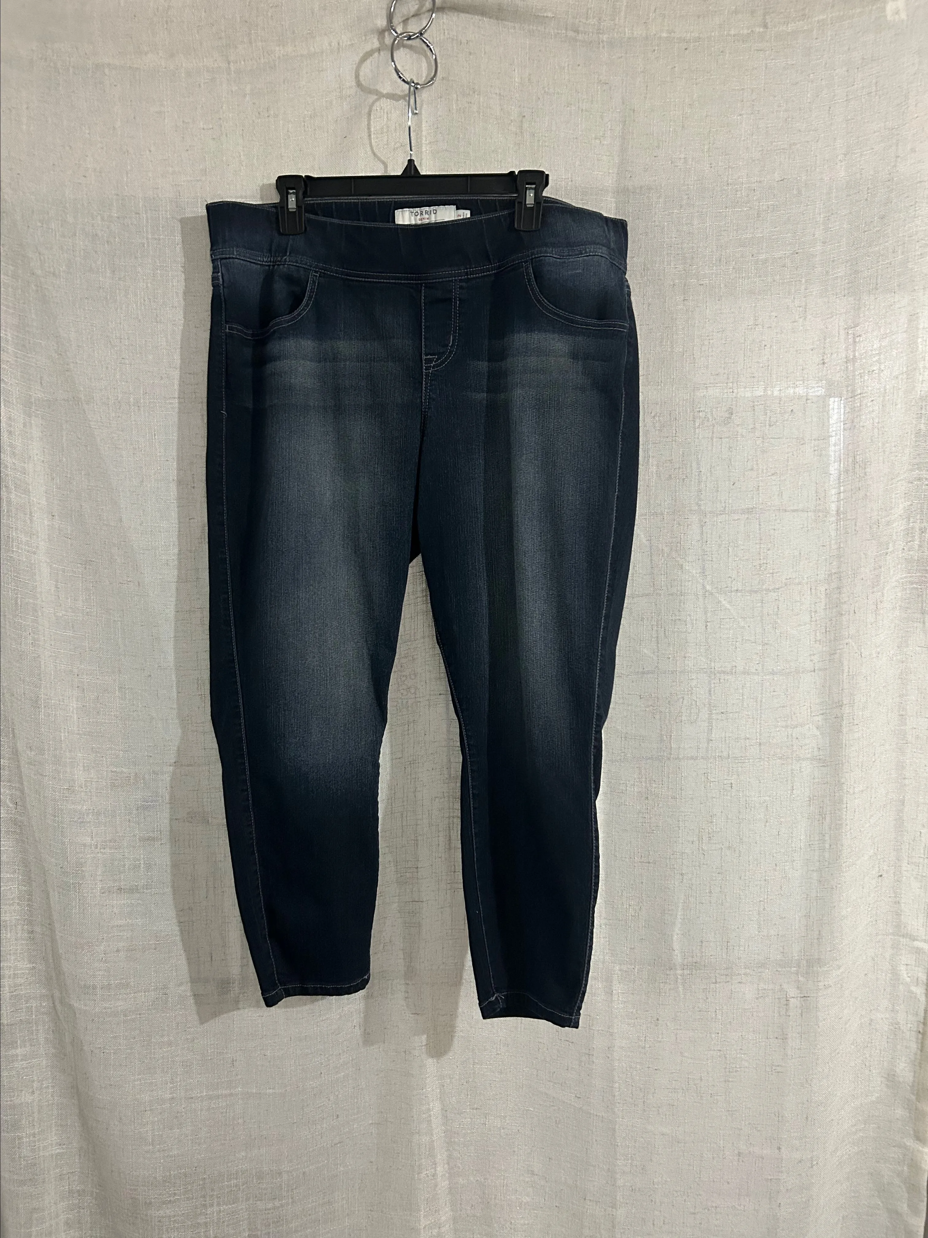 Product image for 035 Torrid Capri Style Jeans- size 2