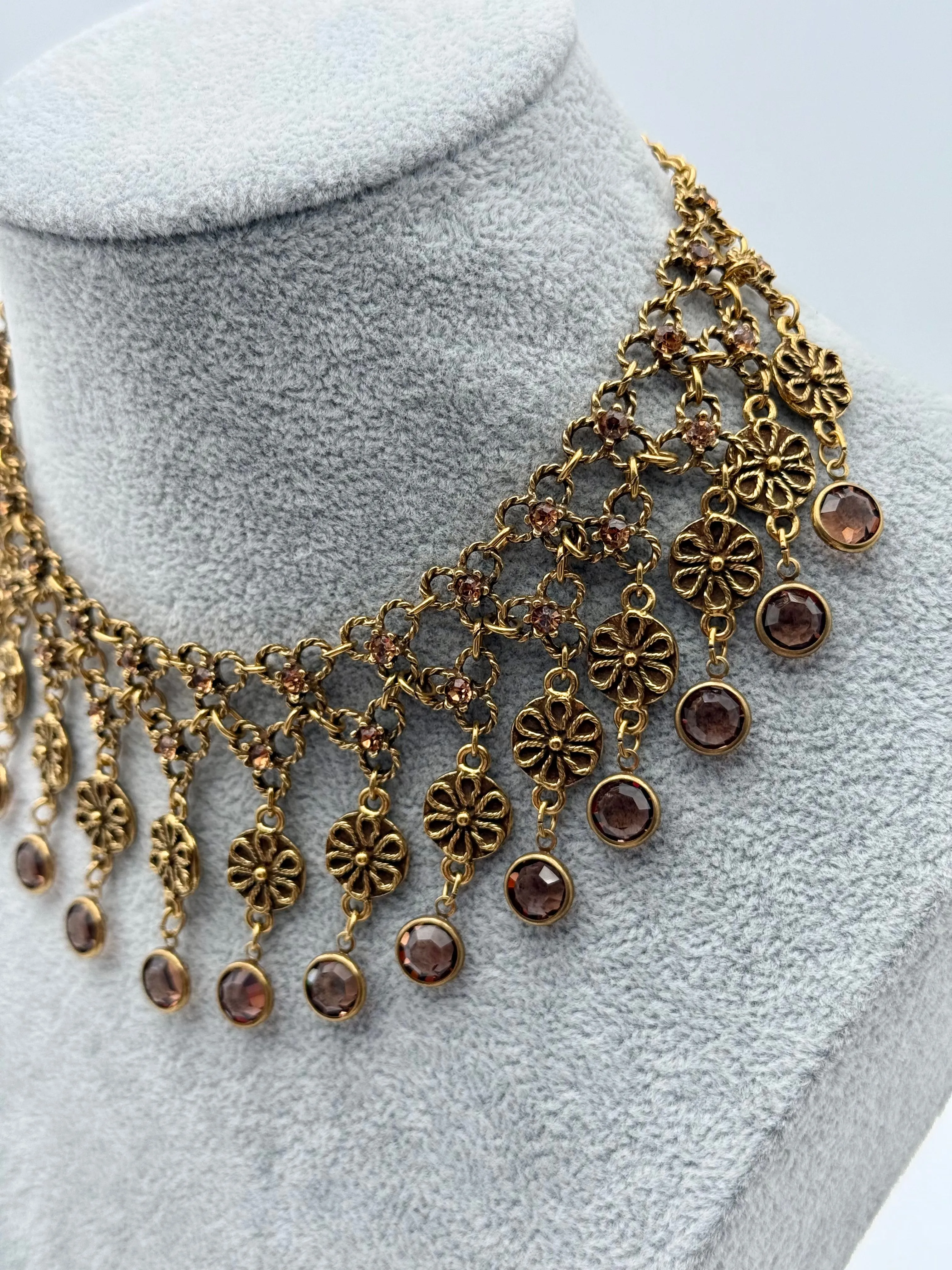 Product image for Likely Unsigned Goldette Necklace