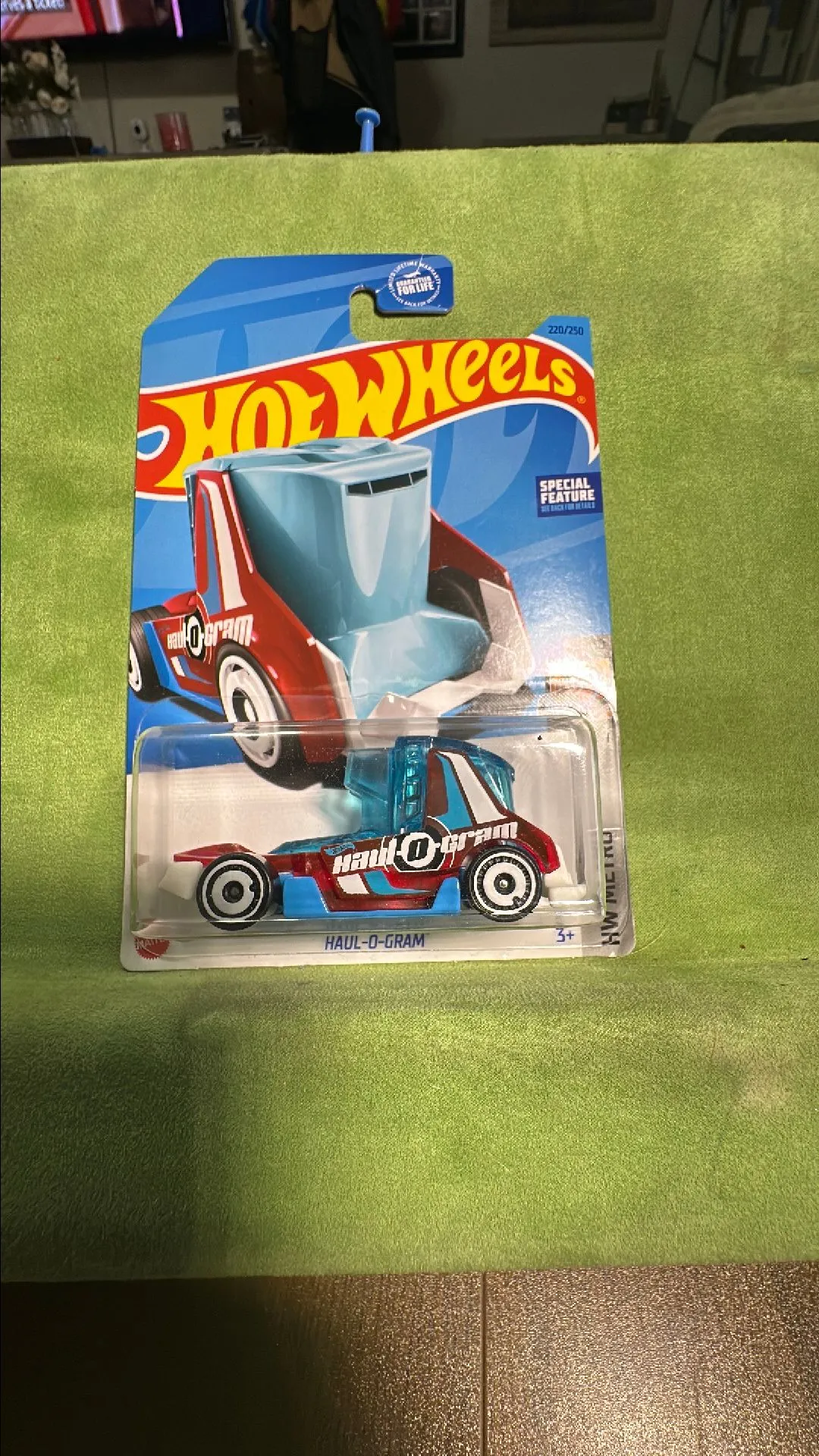f3d5ddfc-6f2b-4f00-b6e8-e80005fee40b
