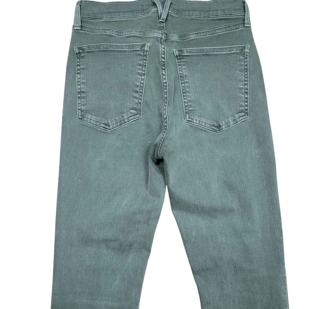 Listing Image Blurred Background