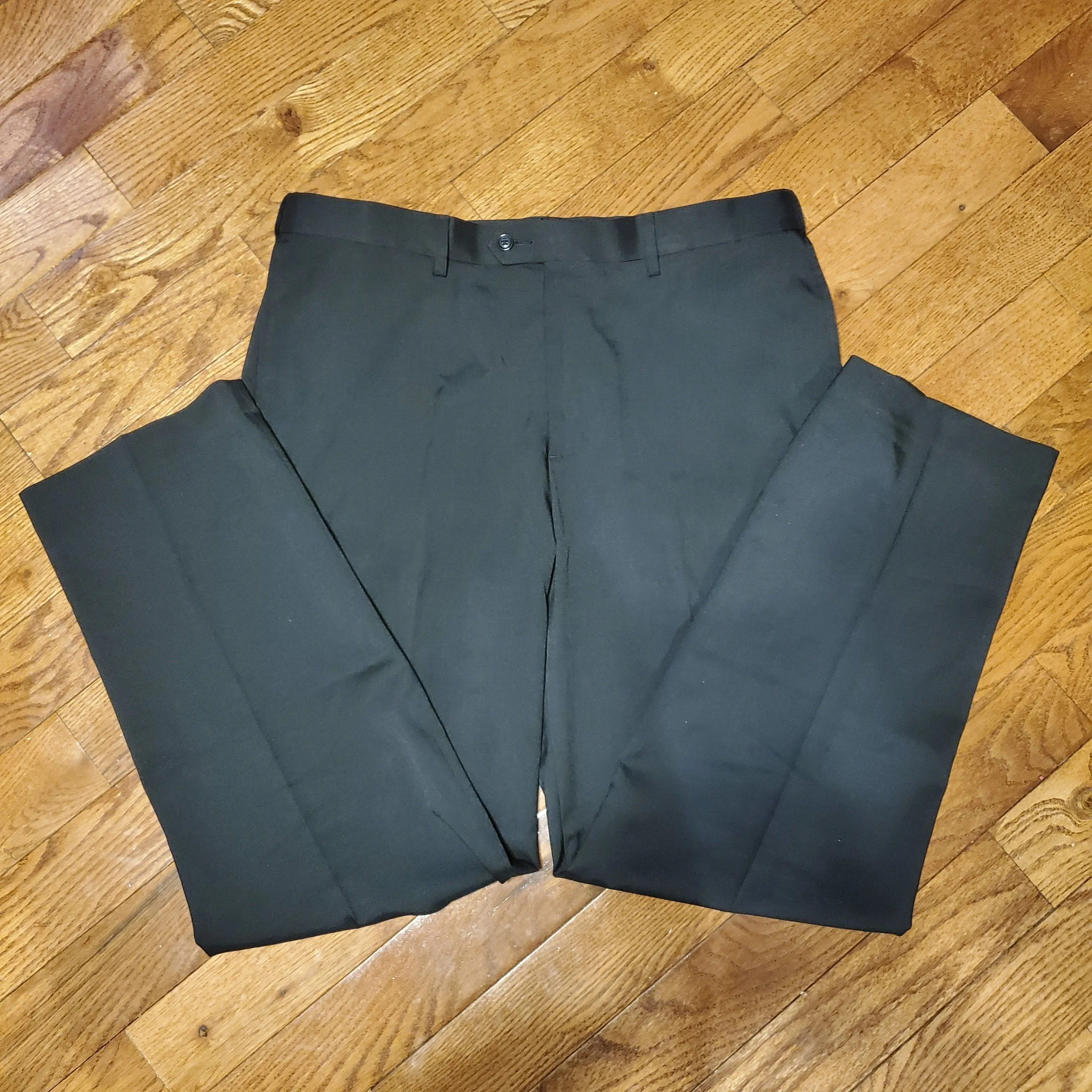 Product image for Men's Dress Pants | Brand: Savane | Size: 36 x 32 | Color: Black | RRR Apparel