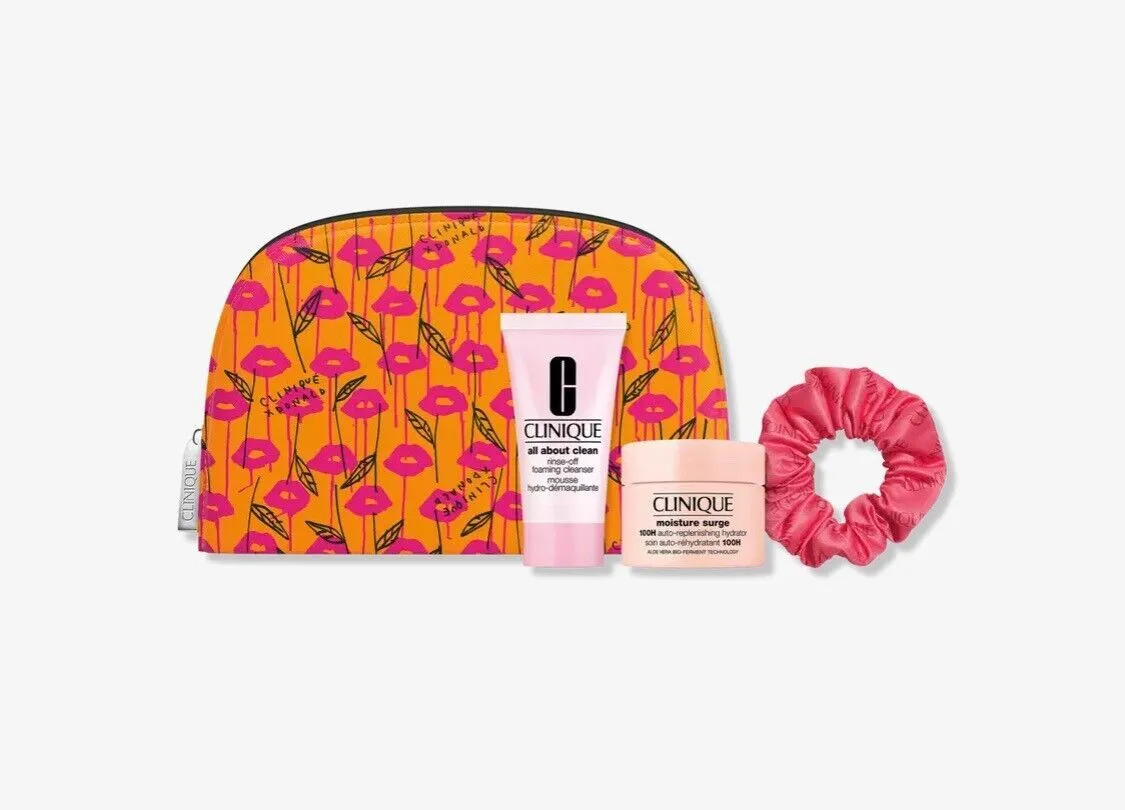 Product image for Clinique Skincare Makeup 4 Pcs Deluxe Samples Gift Set Yellow Kiss Bag