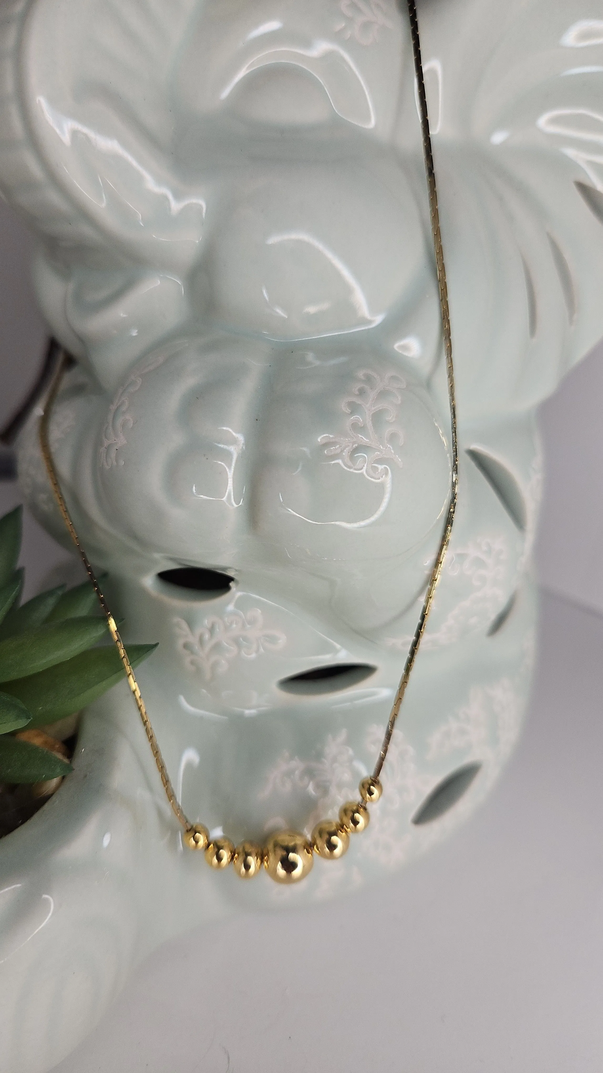 Product image for VINTAGE GOLD TONE MULTI GOLD BEADED NECKLACE 16"