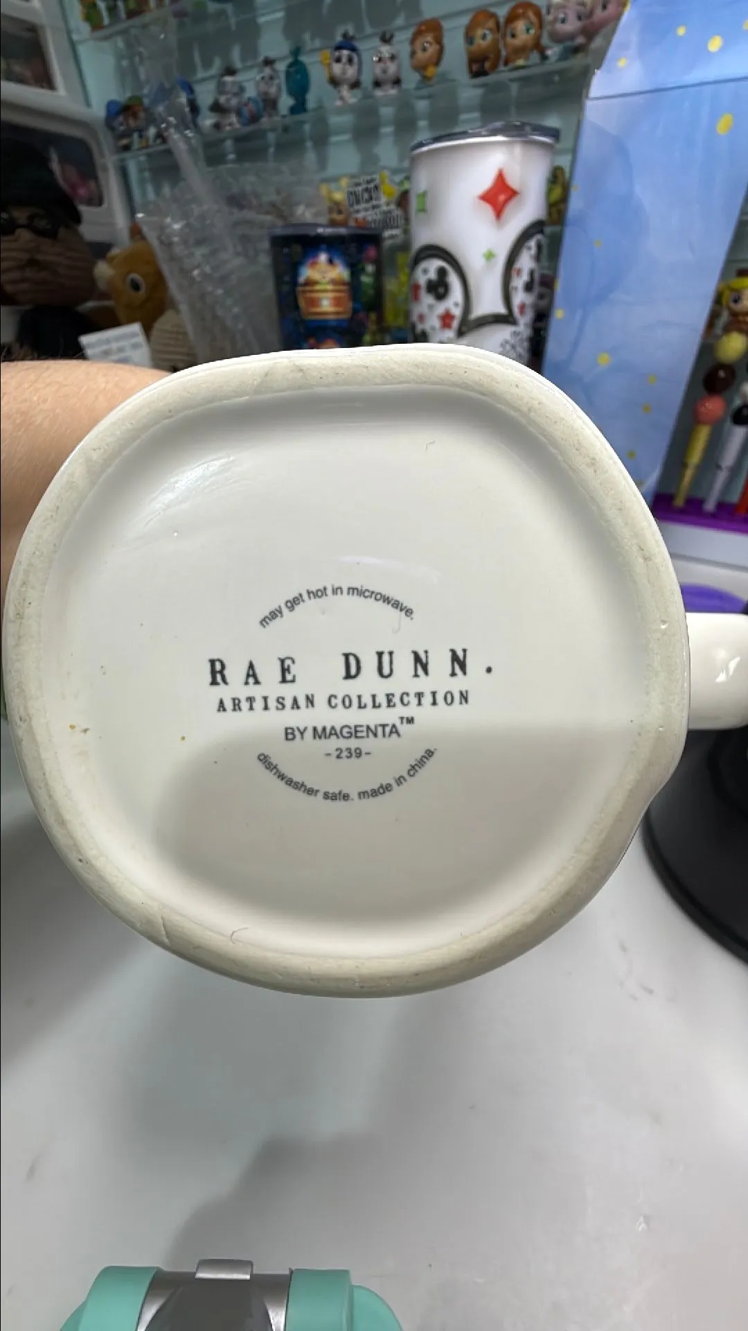 Listing Image Blurred Background