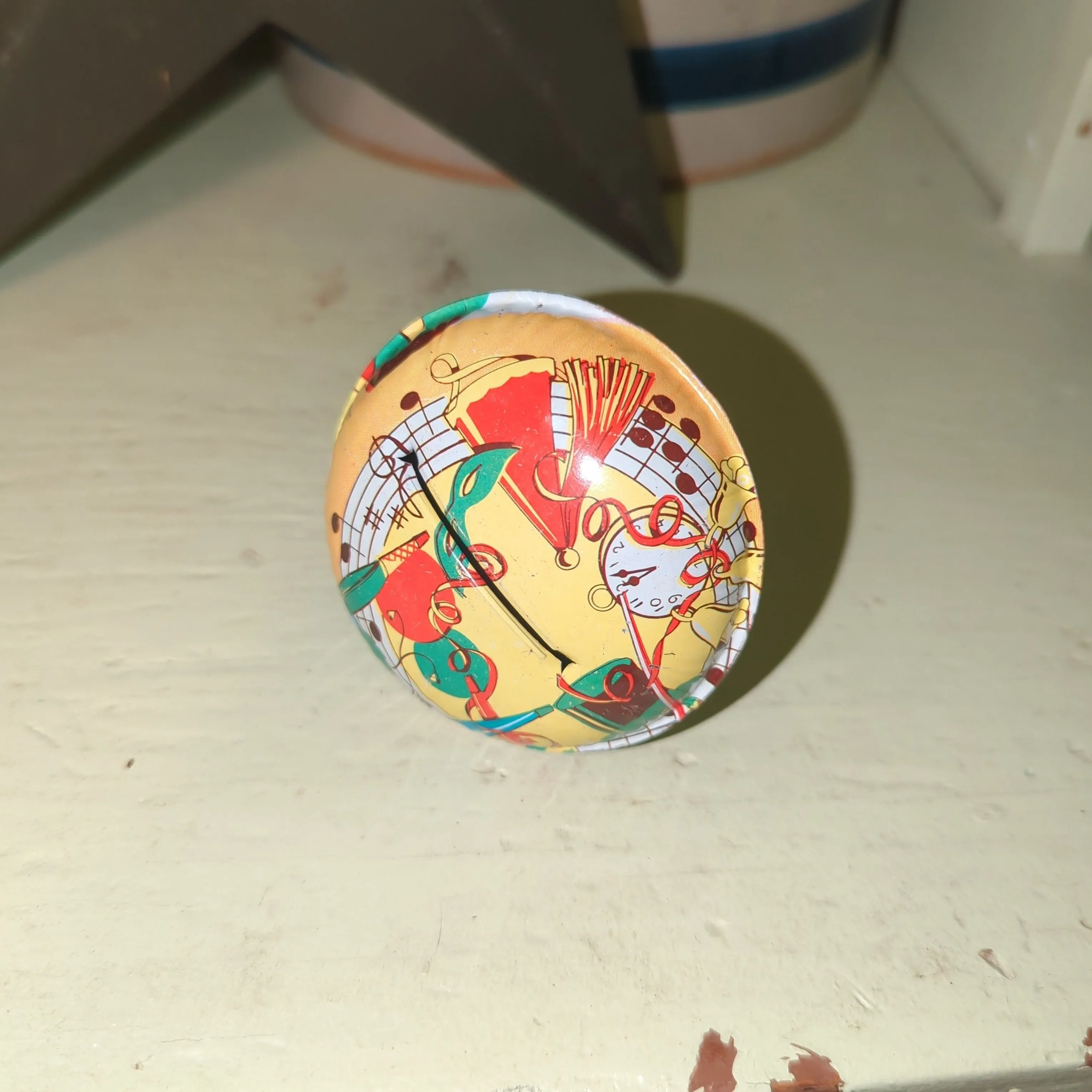 Product image for tin litho noisemaker 