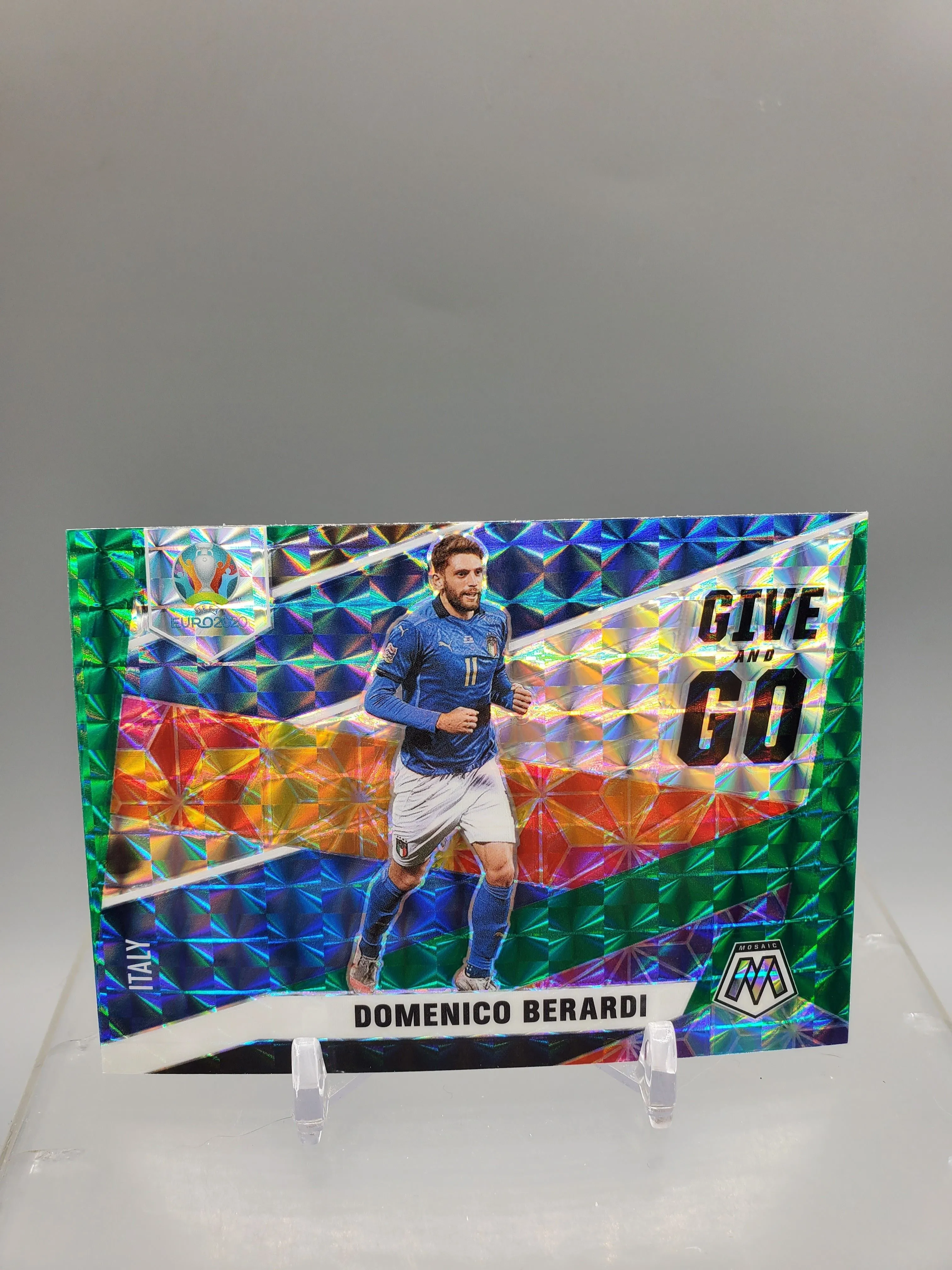 Product image for 2021 Panini Mosaic Soccer Give And Go Domenico Berardi Mosaic Prizm Insert Card