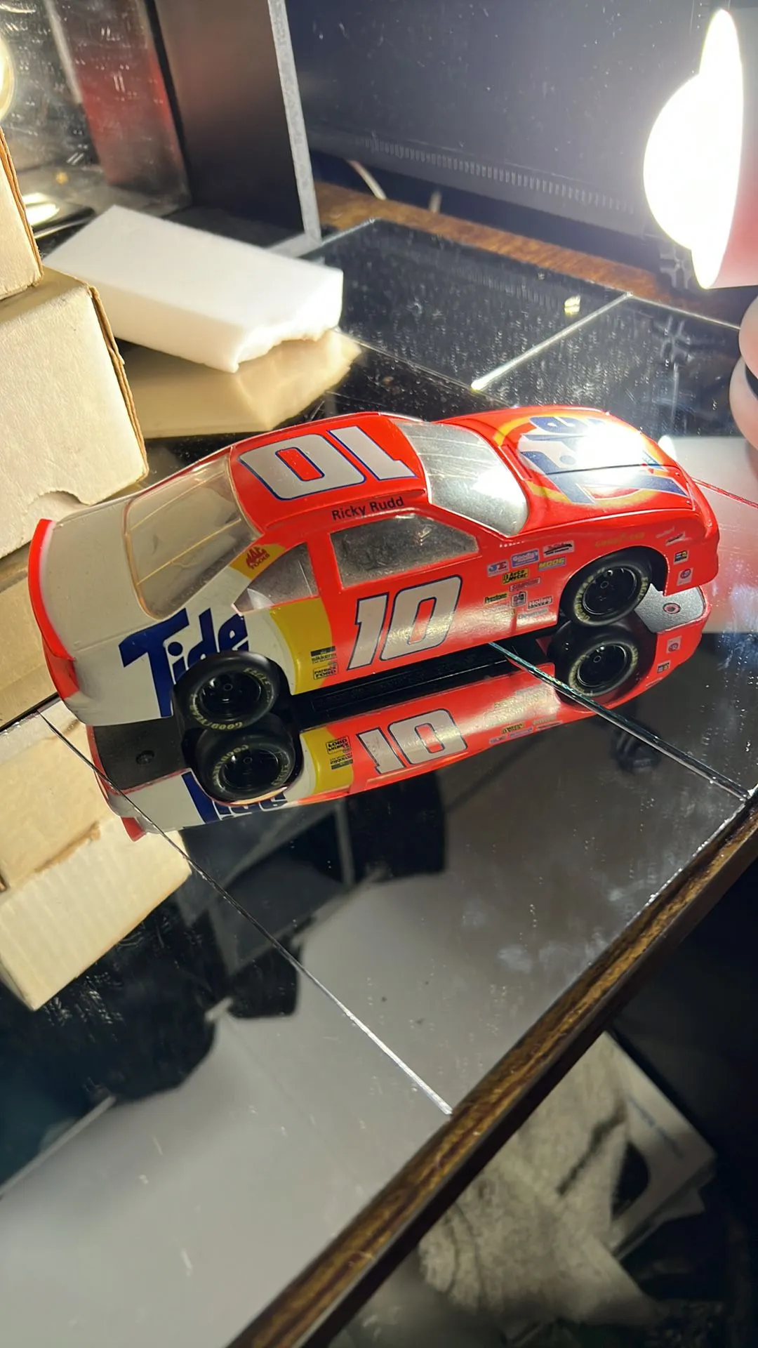 Listing Image Blurred Background